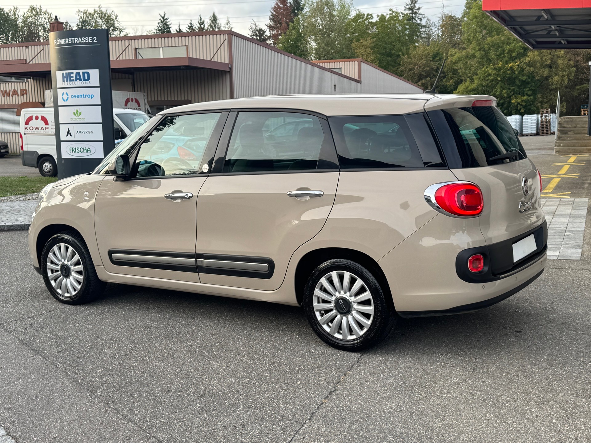 FIAT 500L Living 1.3 JTD Lounge Dualogic-image-5