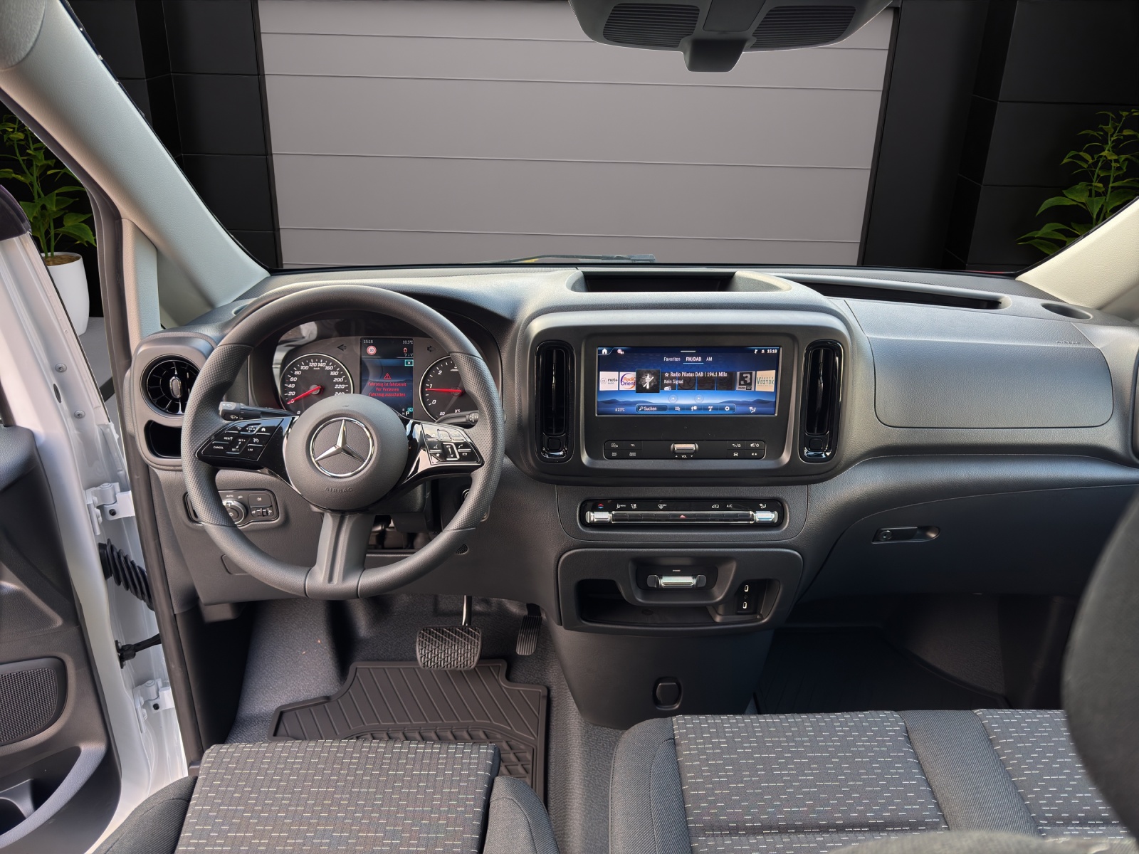 MERCEDES-BENZ Vito 119 CDI Extralang Pro 9G-Tronic-image-8