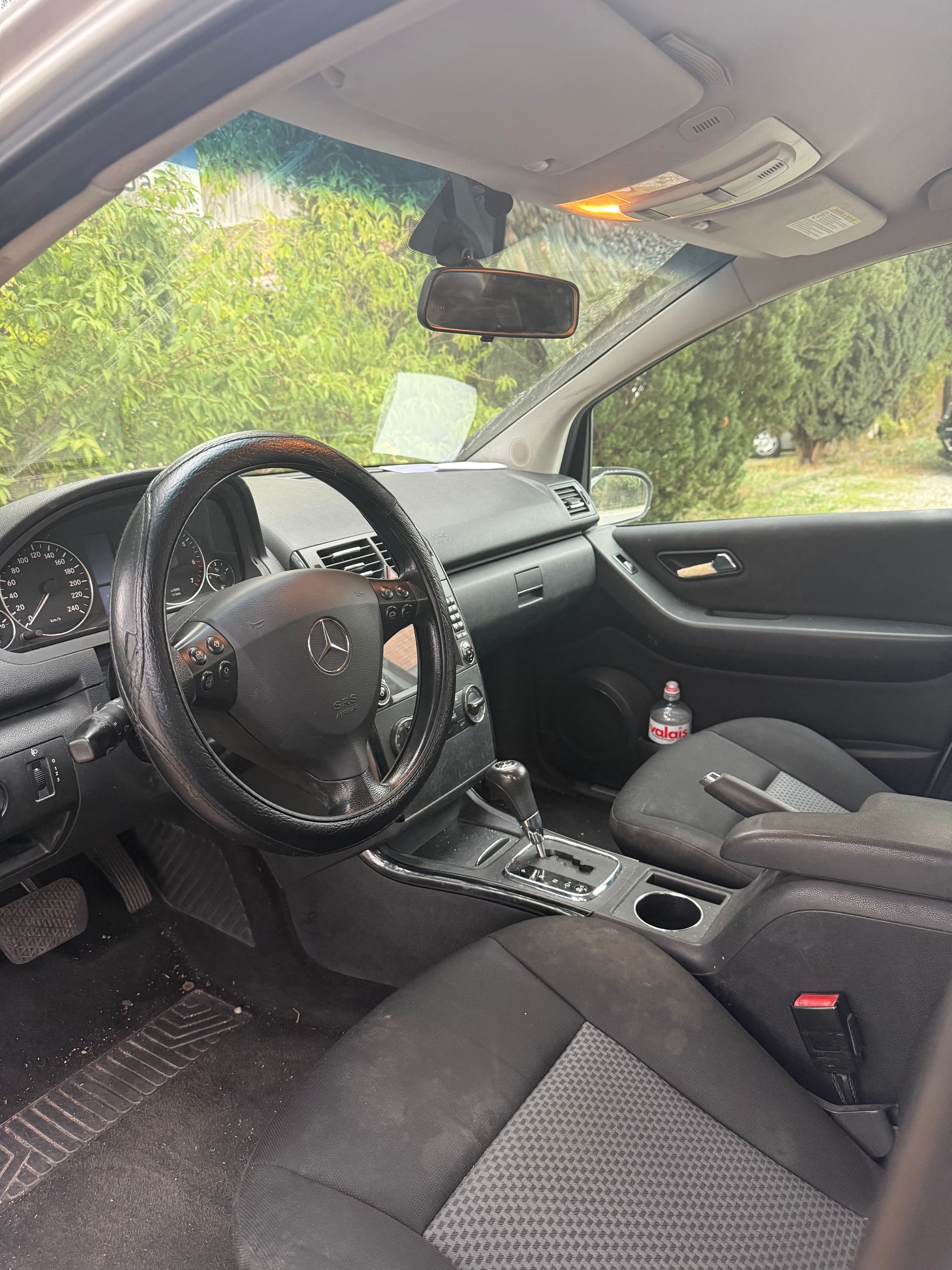 MERCEDES-BENZ A 200 Avantgarde-image-4