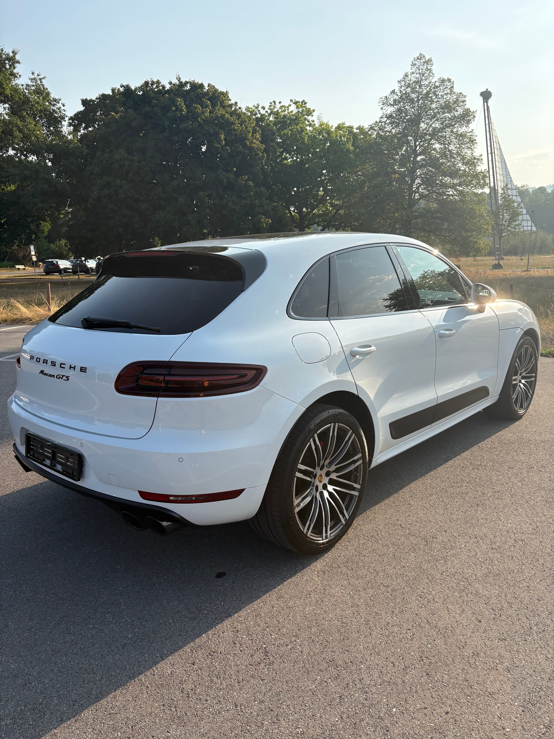 PORSCHE 3.0 V6 GTS mit Approved Garantie bis 14.12.2026-image-1
