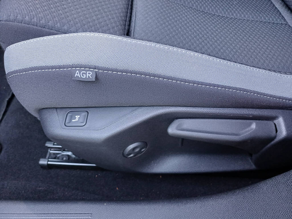 OPEL Astra 1.2 T Hybrid Edition-image-6