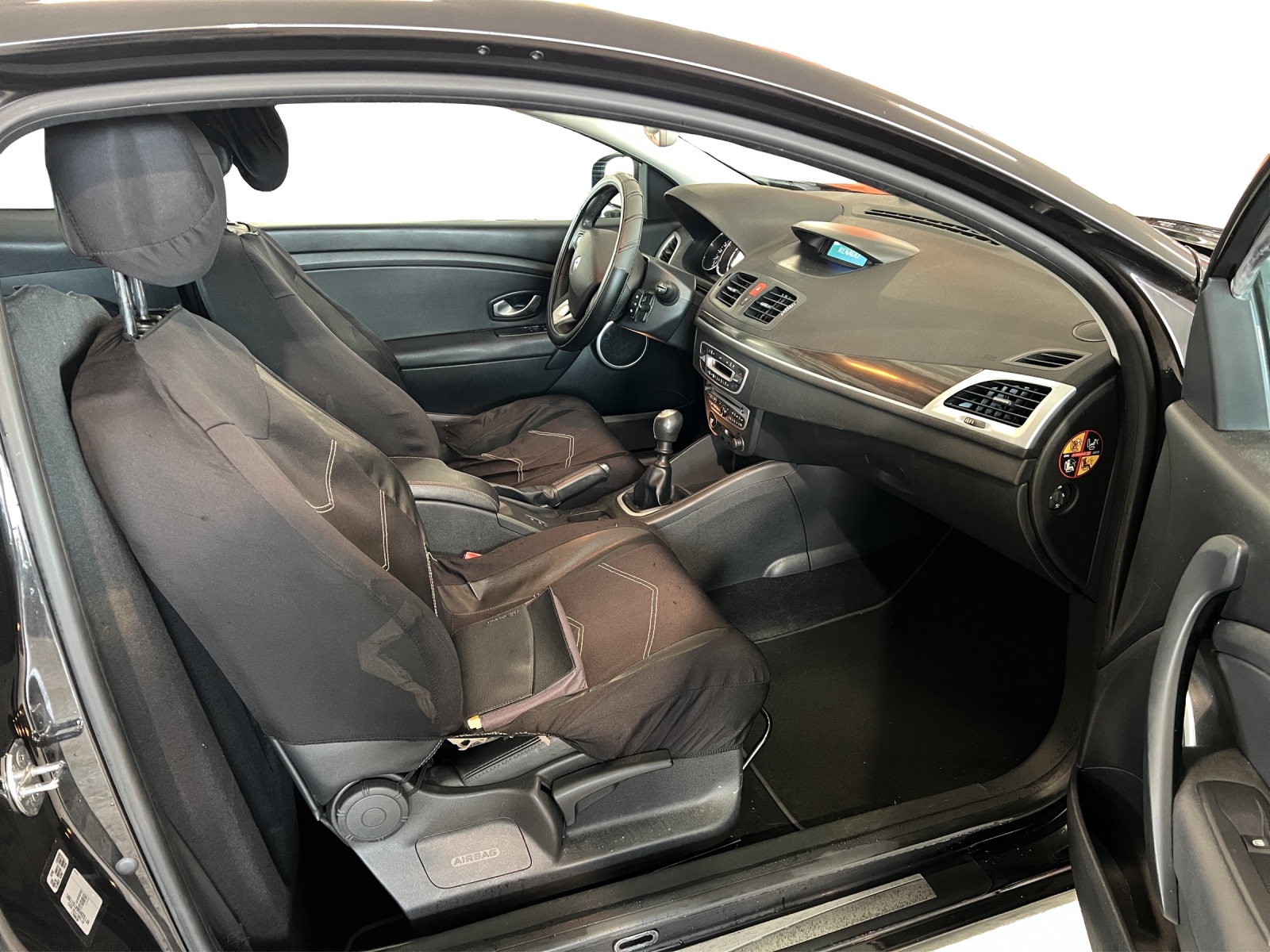 RENAULT Mégane Coupé 1.6 16V Dynamique-image-6