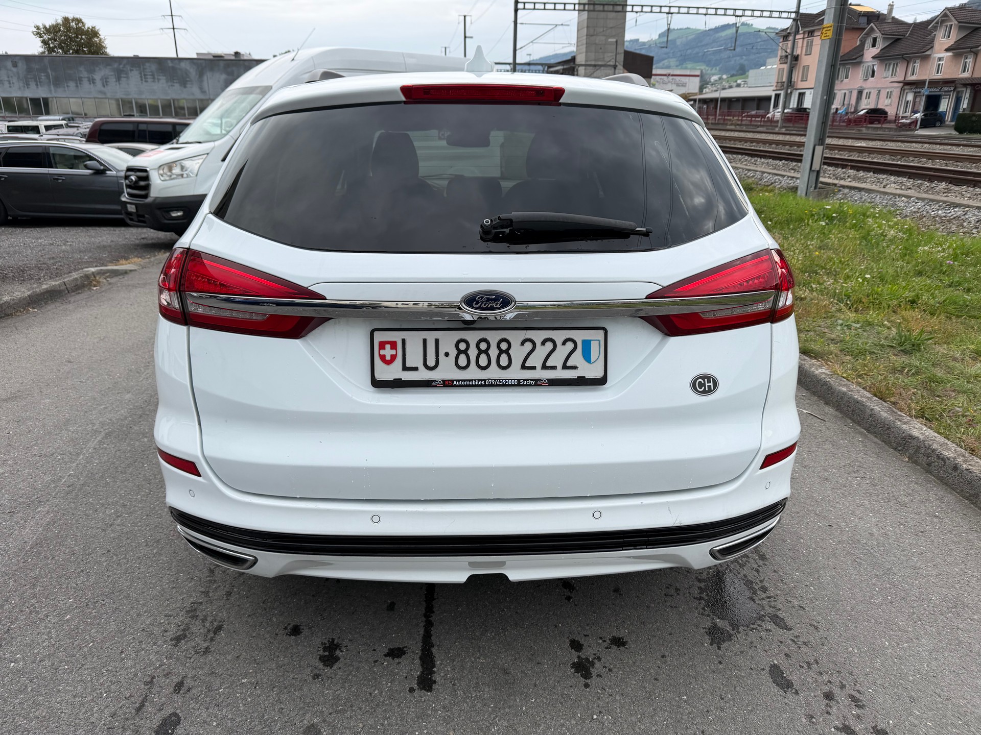 FORD Mondeo 2.0 TDCi Trend Automatik-image-3