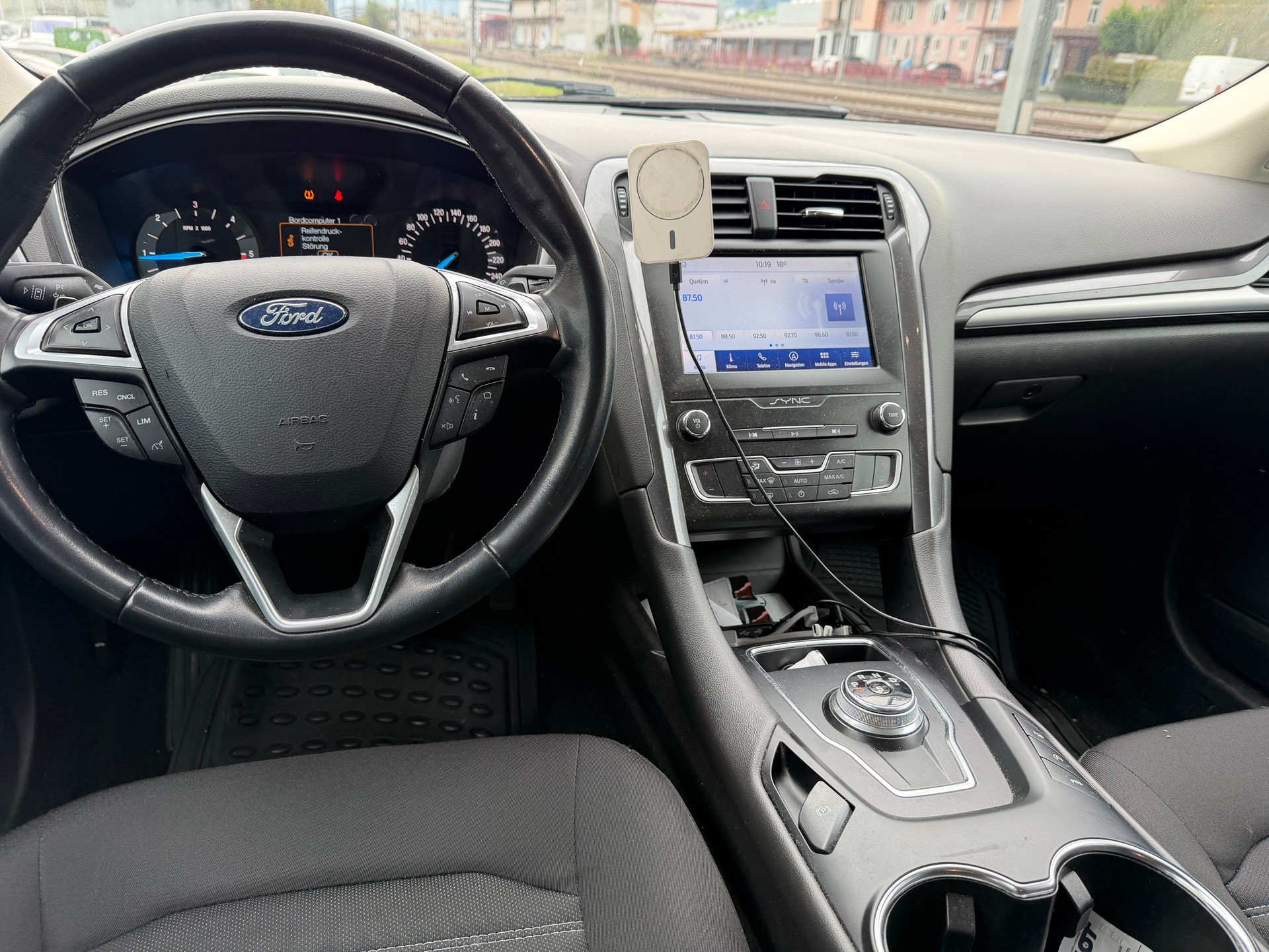 FORD Mondeo 2.0 TDCi Trend Automatik-image-7