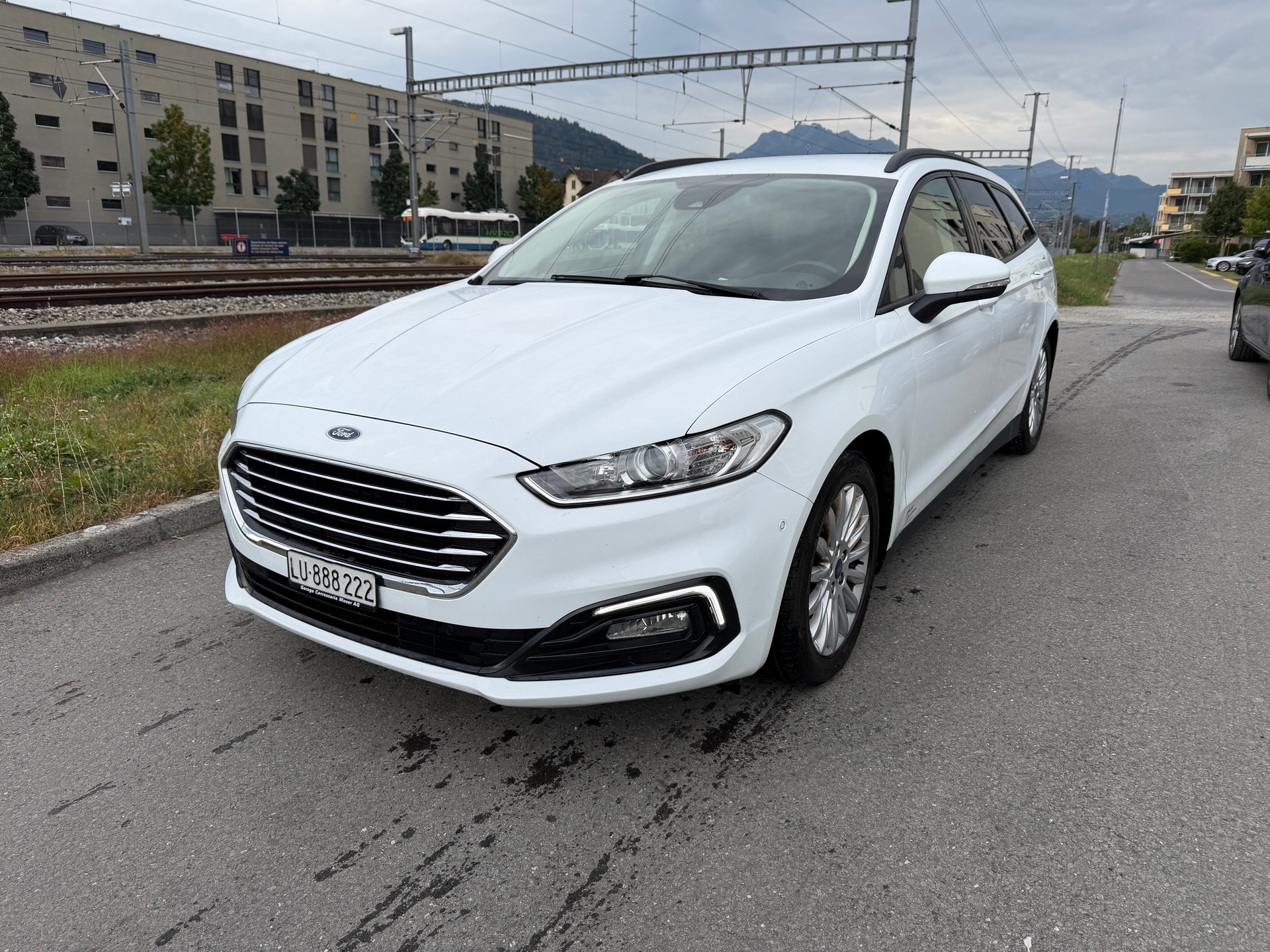 FORD Mondeo 2.0 TDCi Trend Automatik-image-0