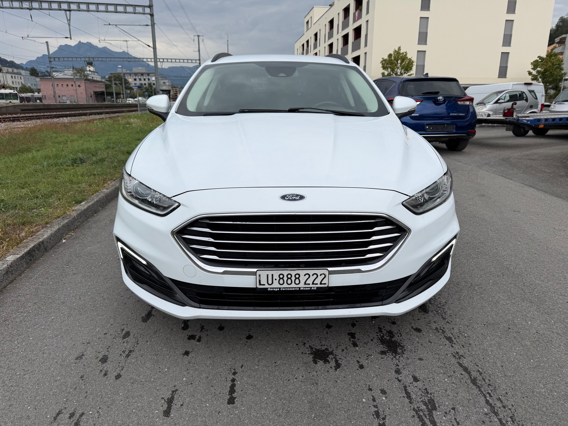 FORD Mondeo 2.0 TDCi Trend Automatik-image-1