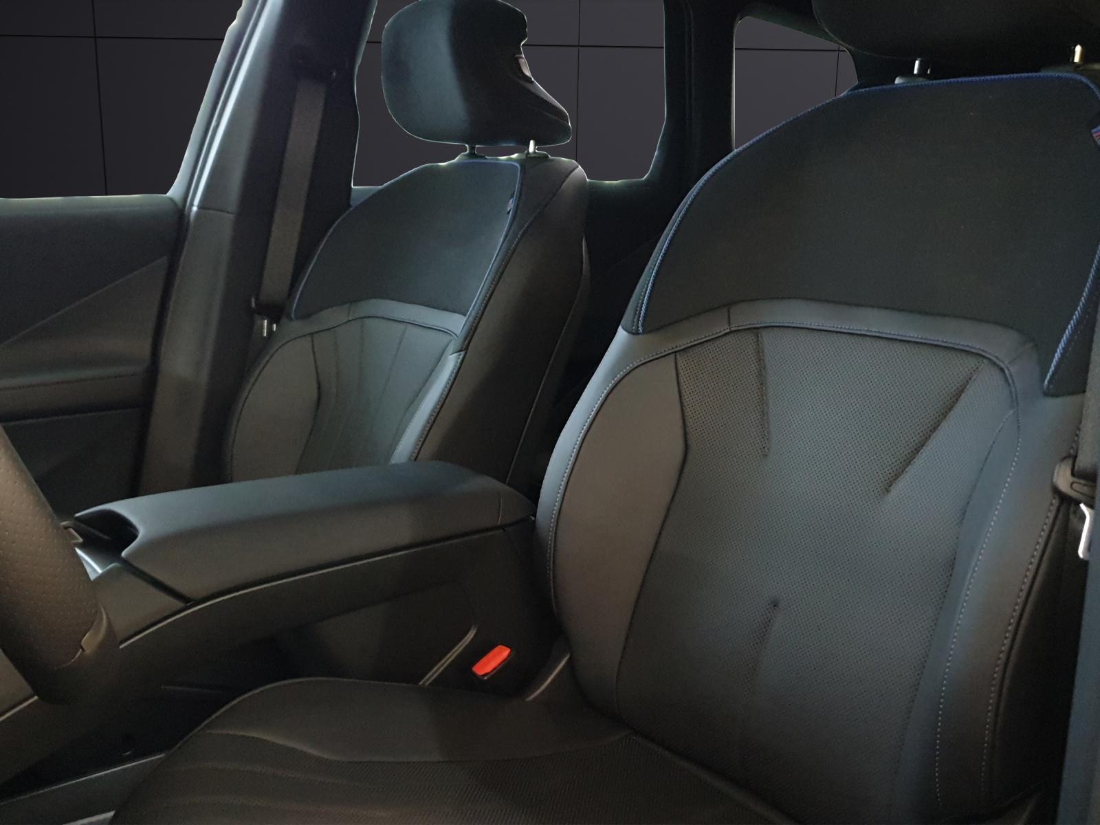 BMW iX3 40-image-10
