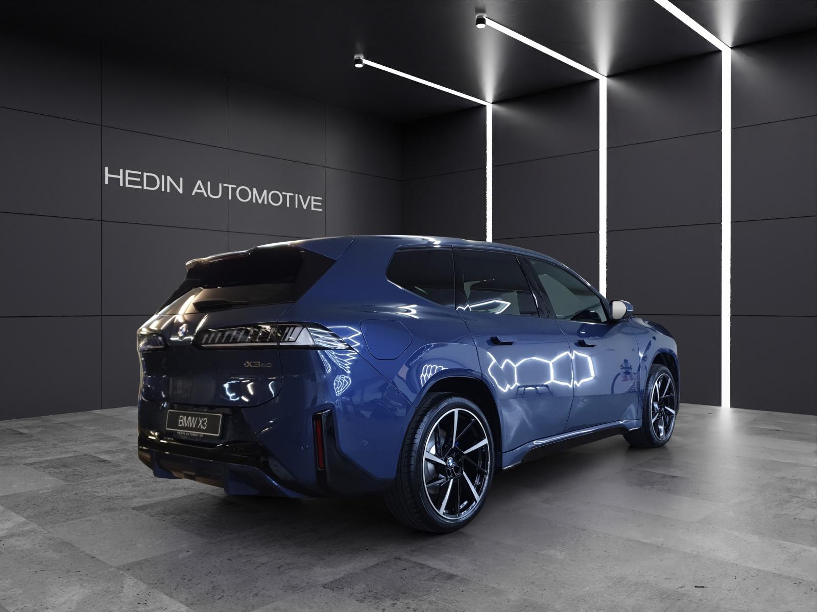 BMW iX3 40-image-4