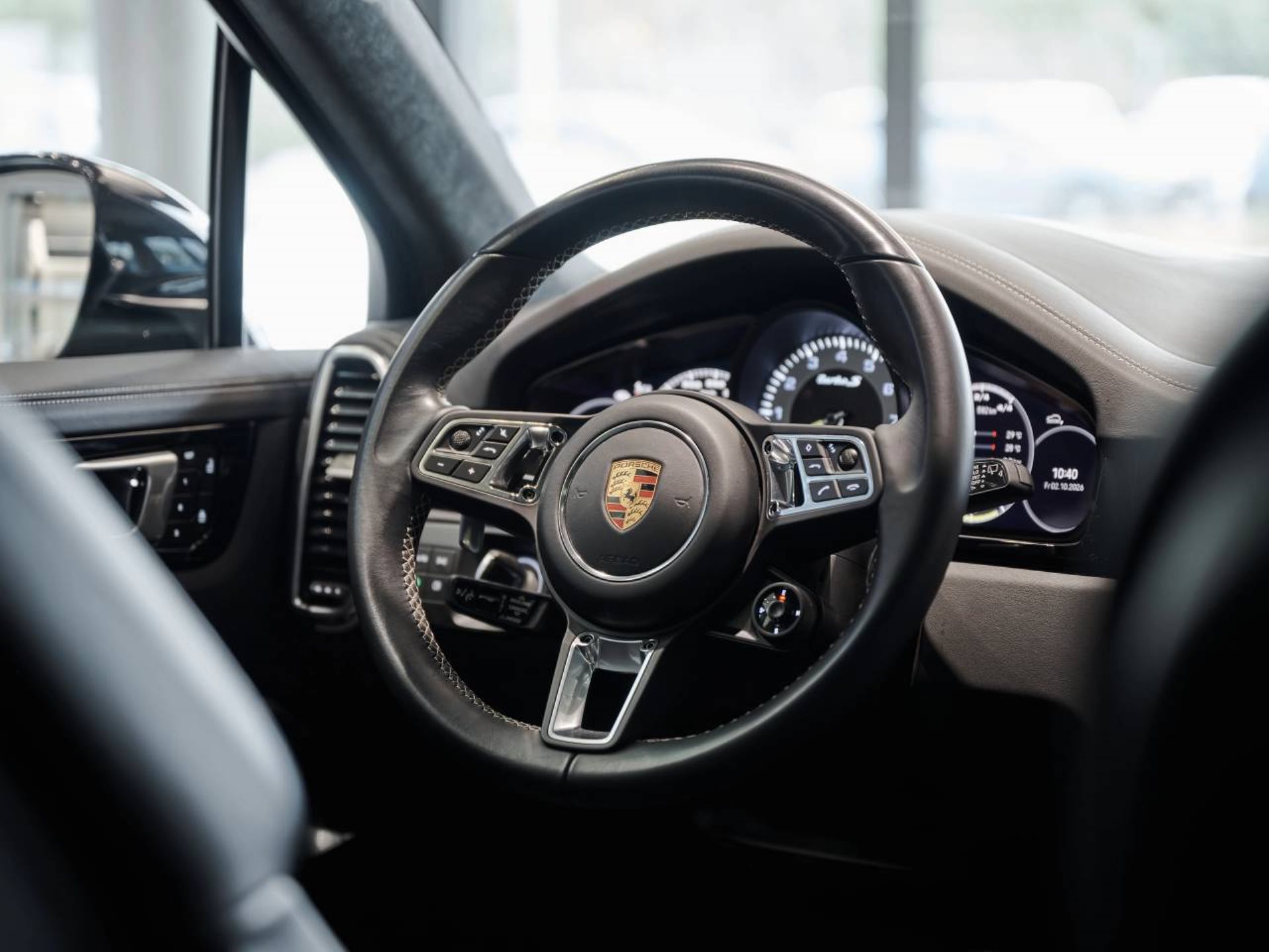 PORSCHE Cayenne Turbo S E-Hybrid-image-14