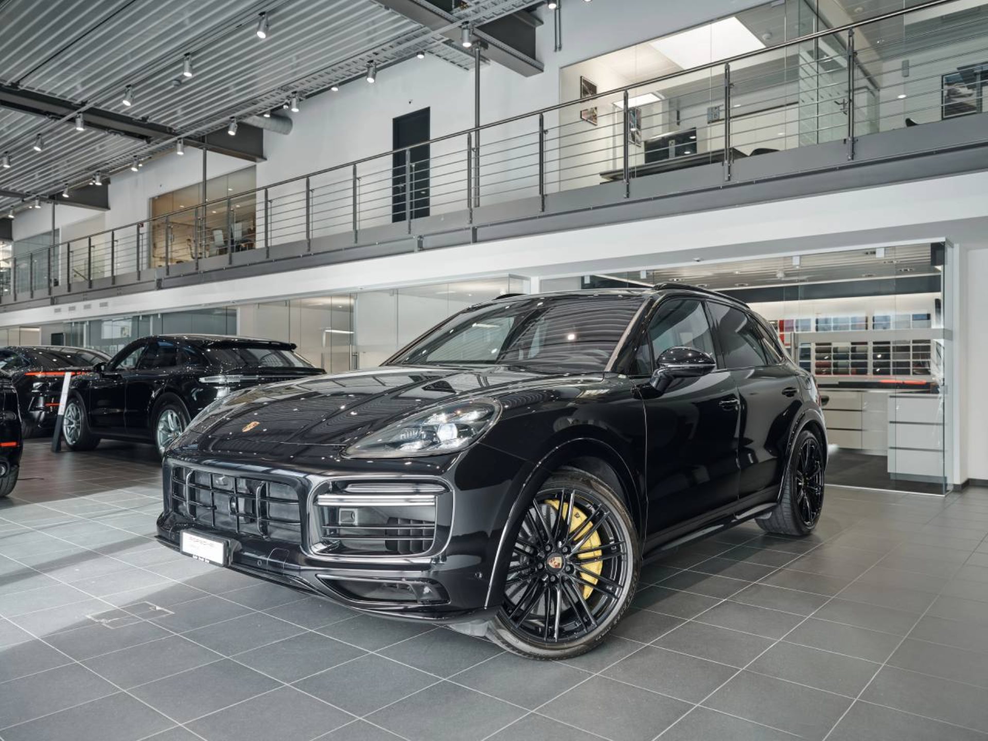 PORSCHE Cayenne Turbo S E-Hybrid-image-8