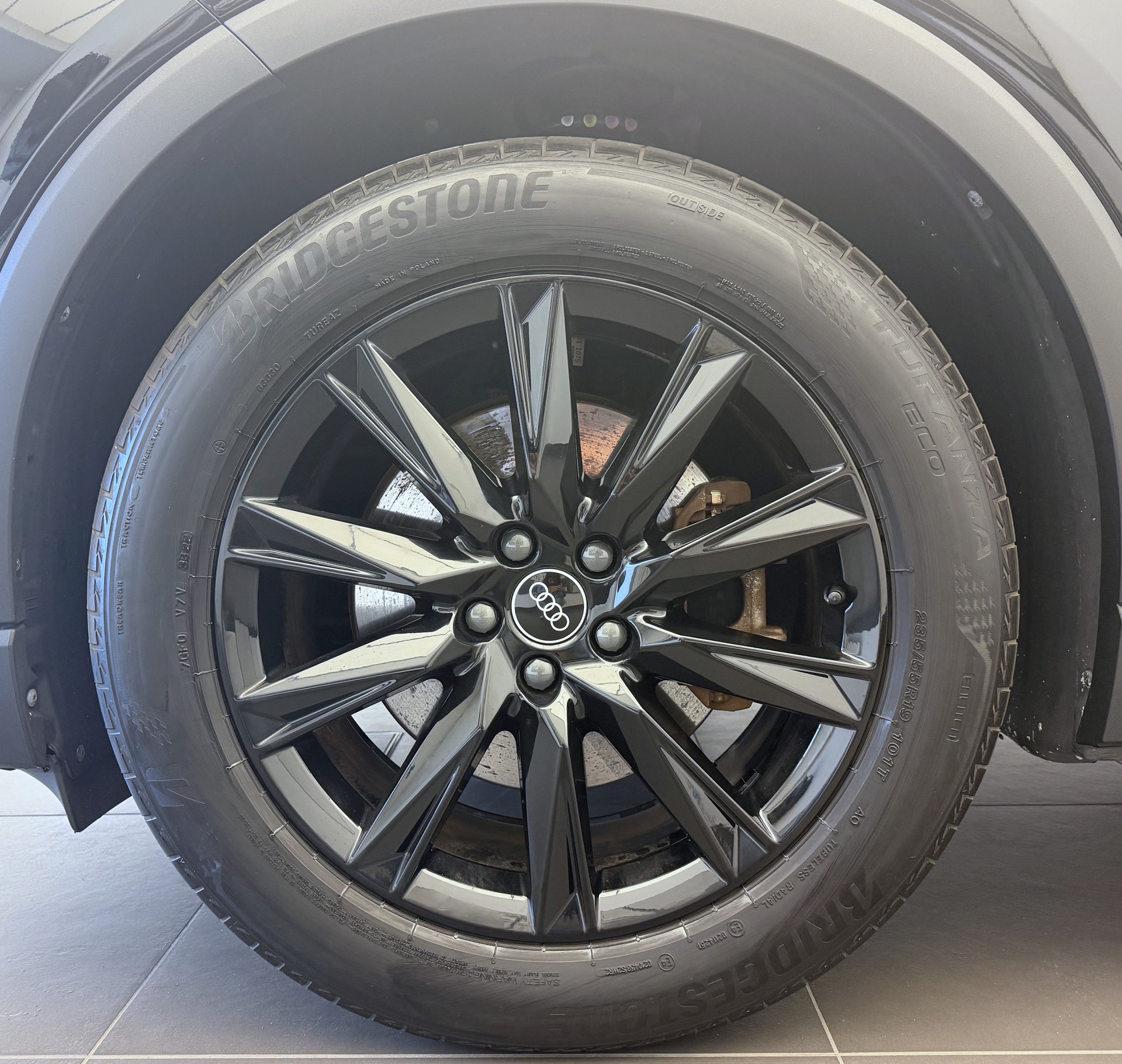 AUDI Q4 e-tron 35-image-2