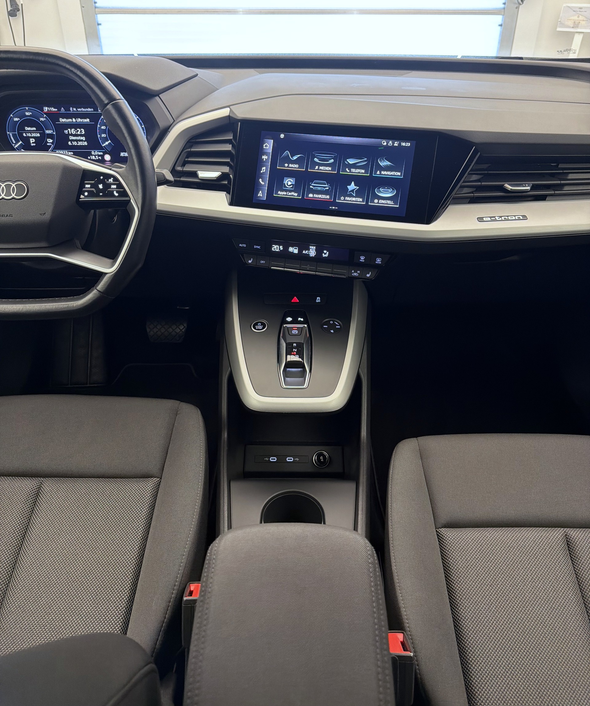 AUDI Q4 e-tron 35-image-10