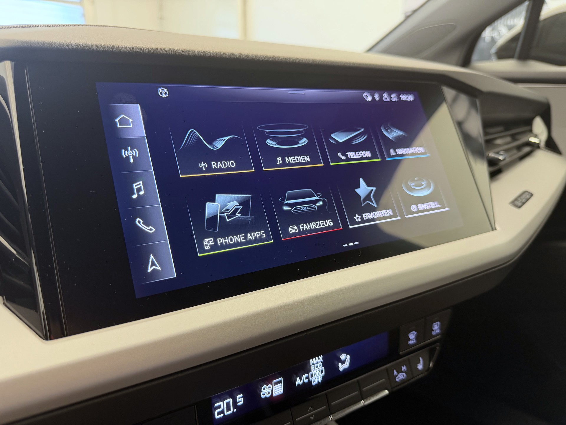 AUDI Q4 e-tron 35-image-13
