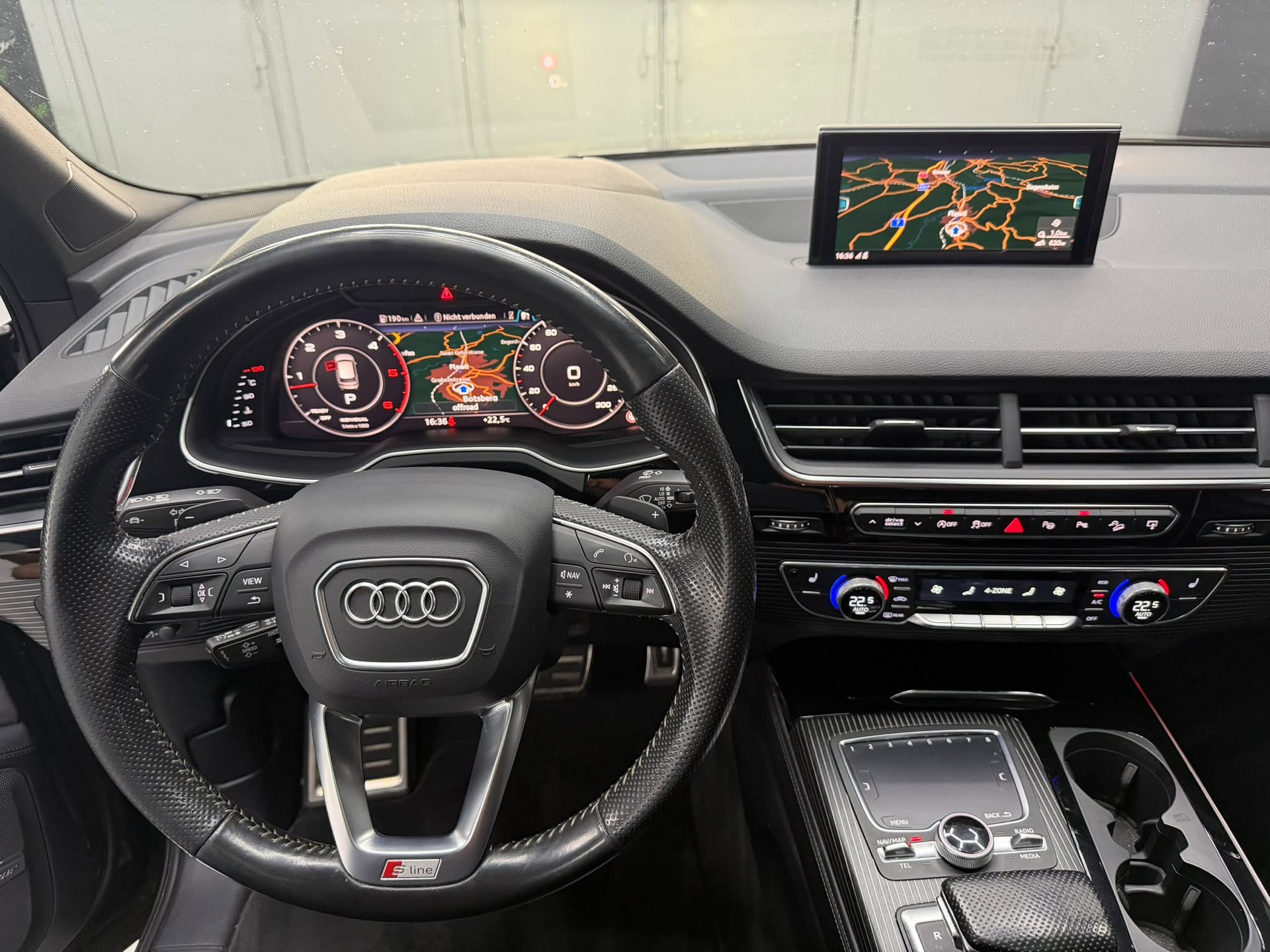 AUDI Q7 3.0 TDI quattro tiptronic S Line-image-14