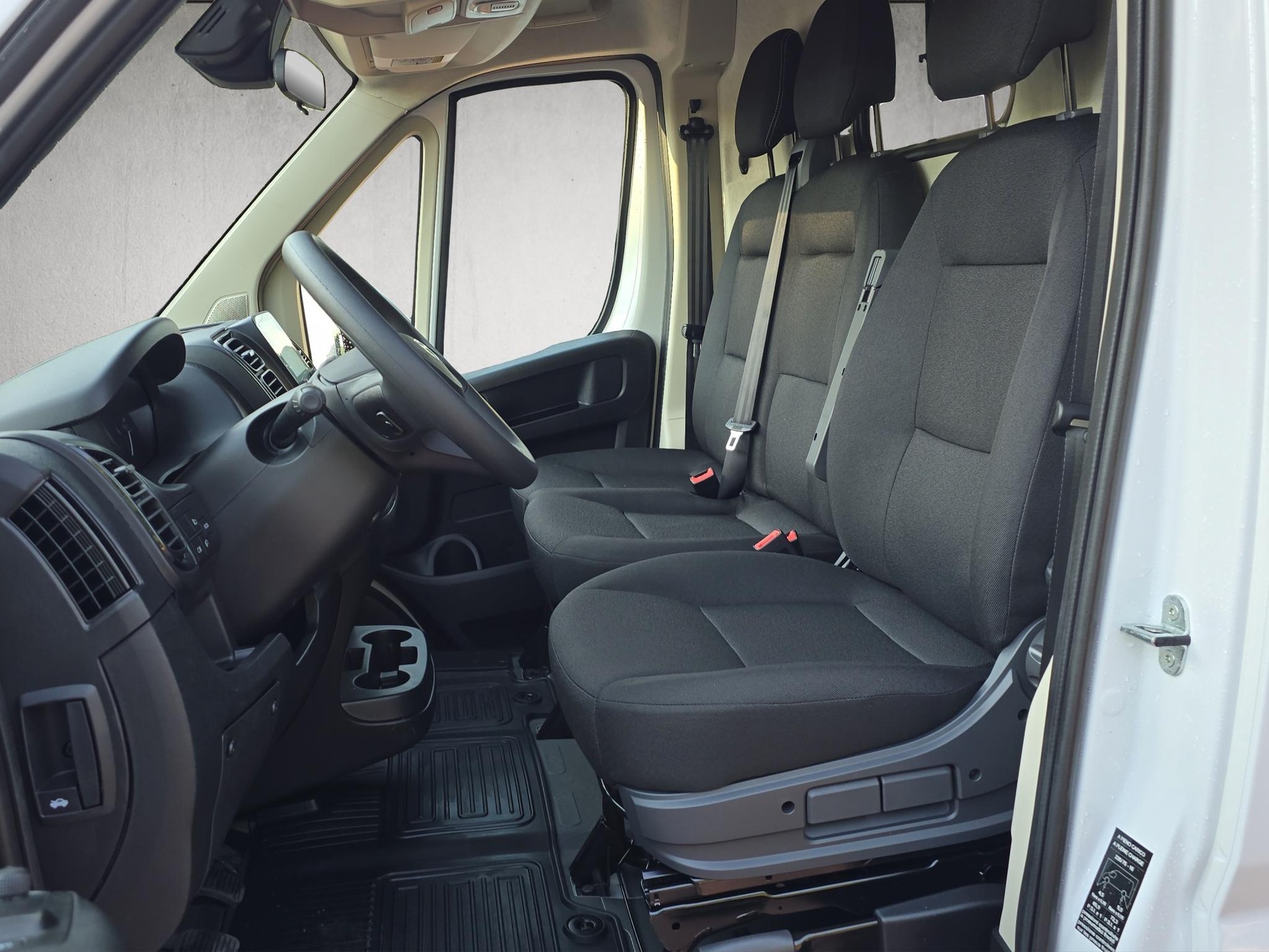 TOYOTA PROACE MAX Van 3.5 L3H2 2.2 D Active Heavy-image-9