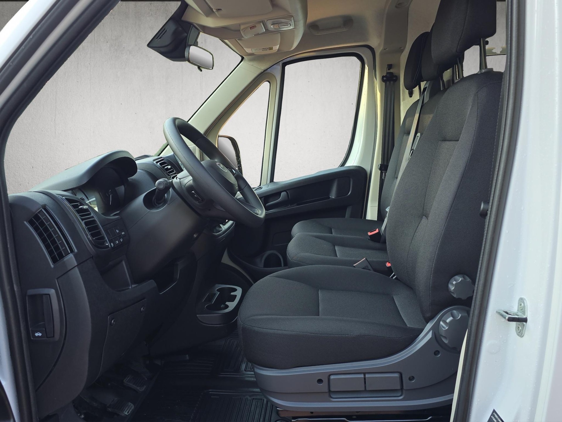 TOYOTA PROACE MAX Van 3.5 L3H2 2.2 D Active Heavy-image-8