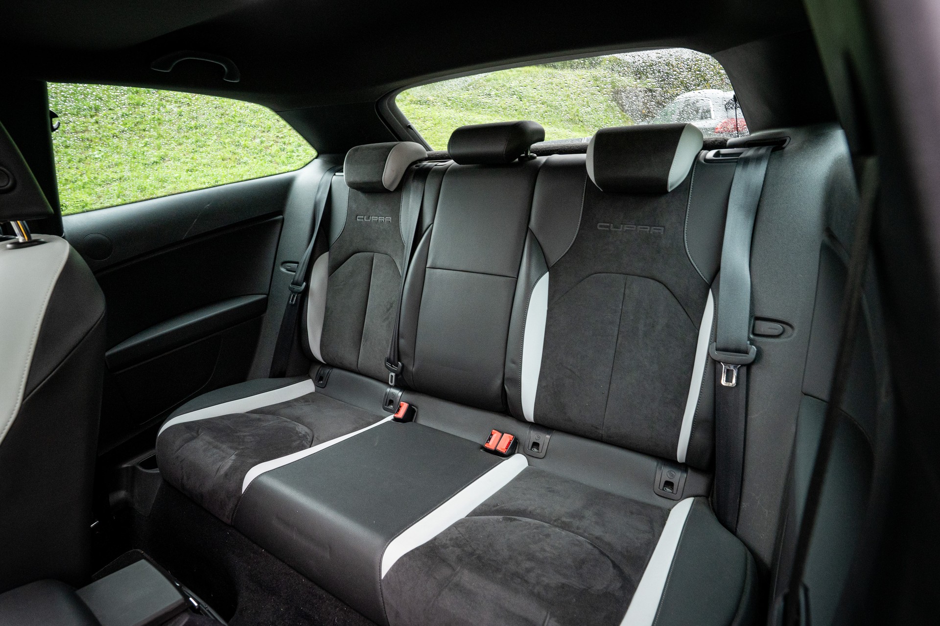 SEAT 2.0 TSI 280 Cupra DSG-image-5