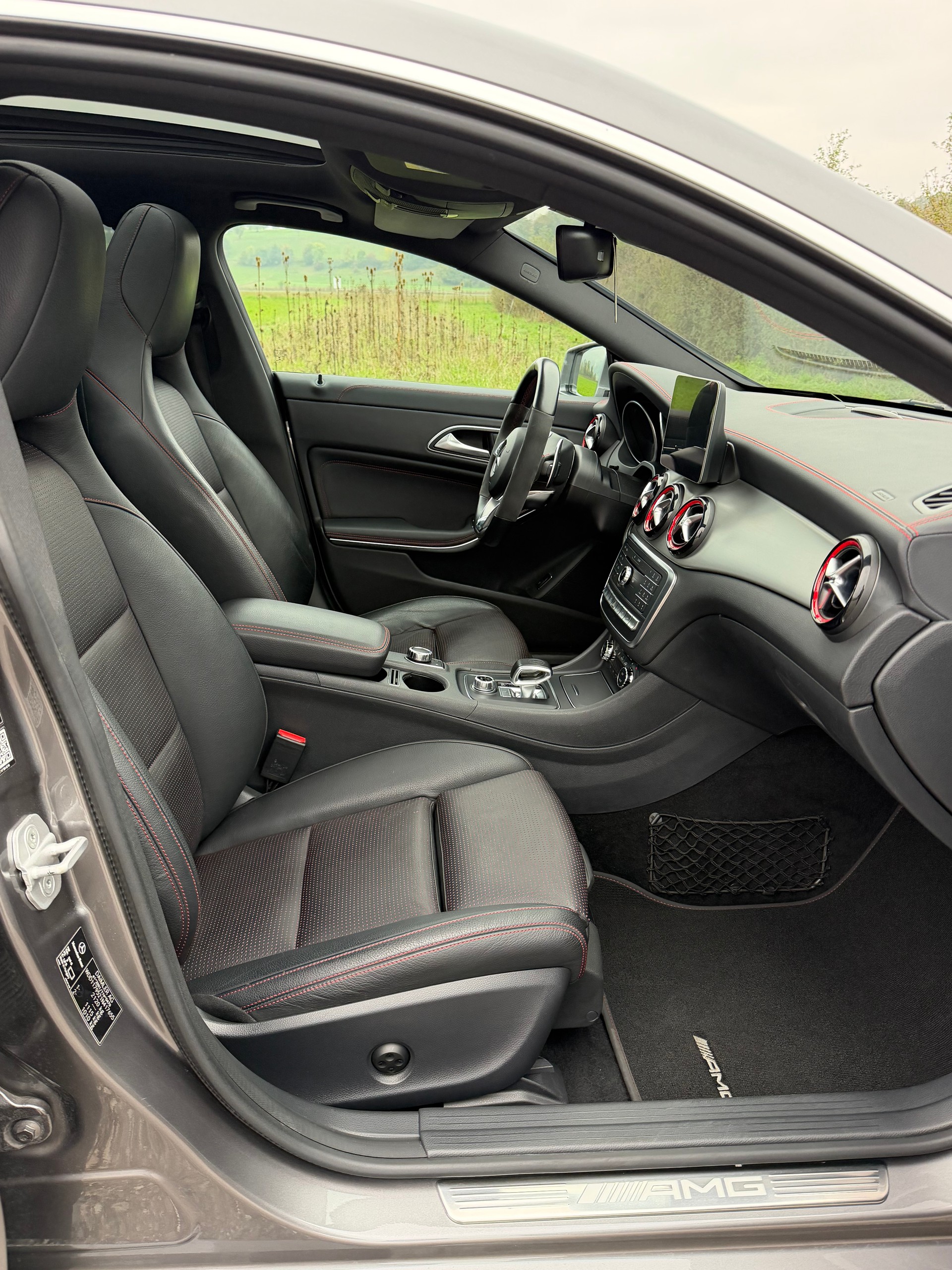 MERCEDES-BENZ CLA 45 AMG 4m-image-9