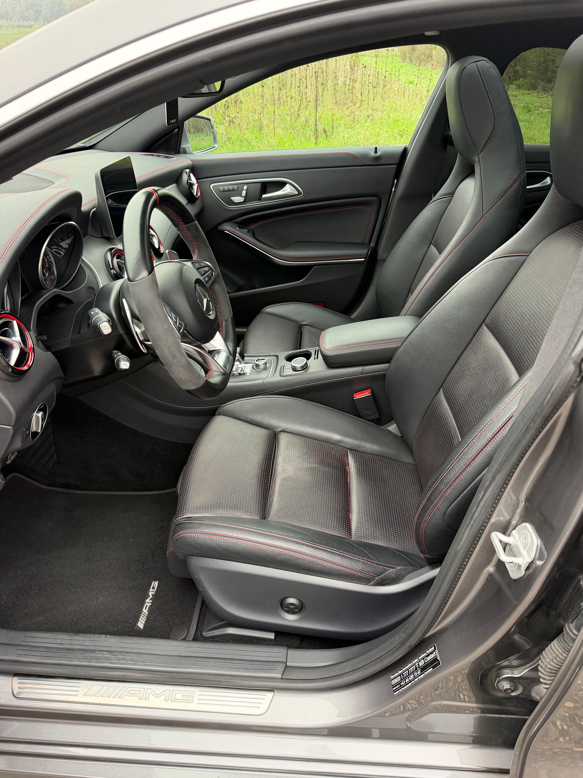 MERCEDES-BENZ CLA 45 AMG 4m-image-6