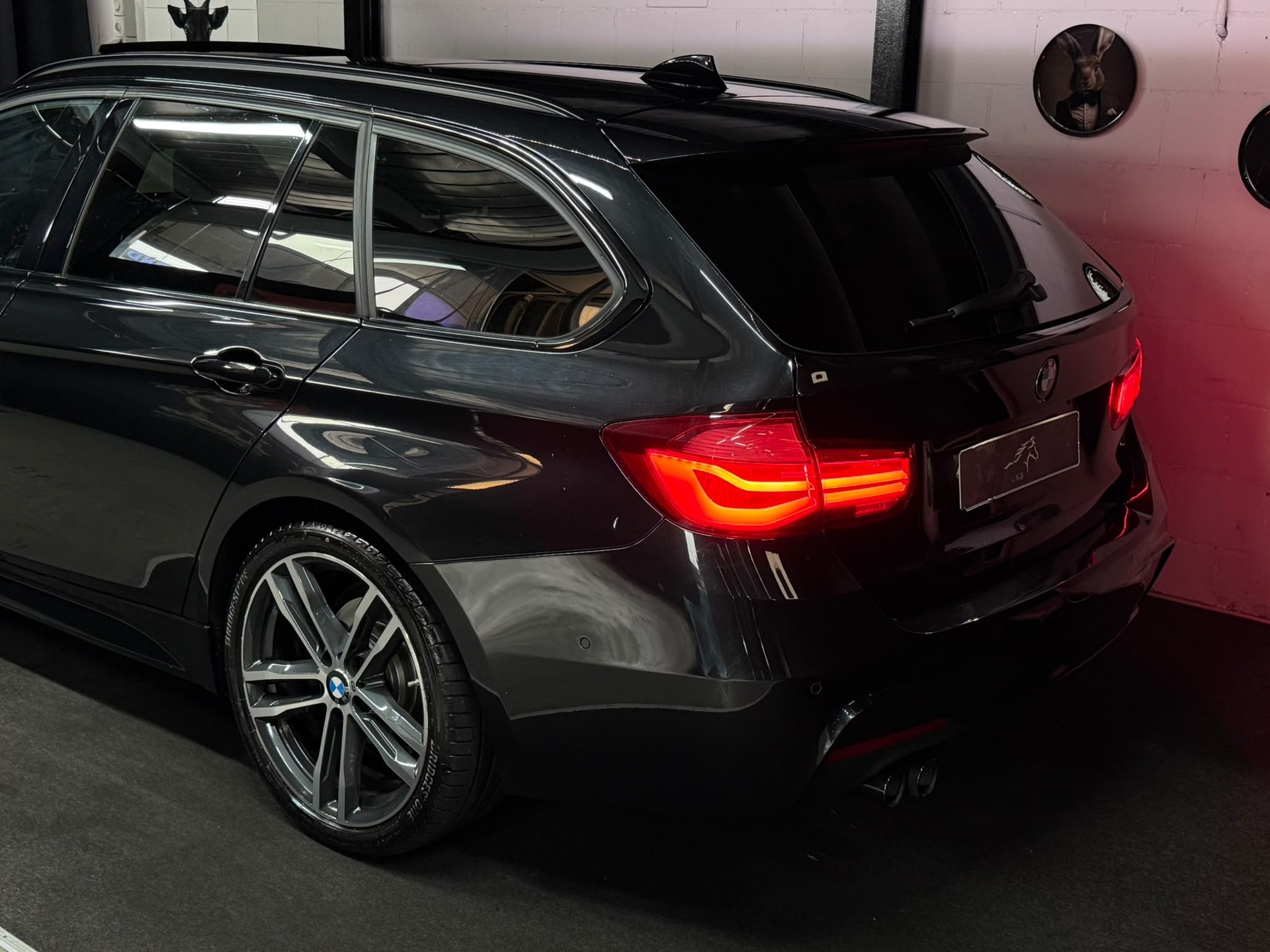 BMW 320d xDrive Touring Edition M Sport Steptronic | 1.Hand | CH- Auto |-image-3