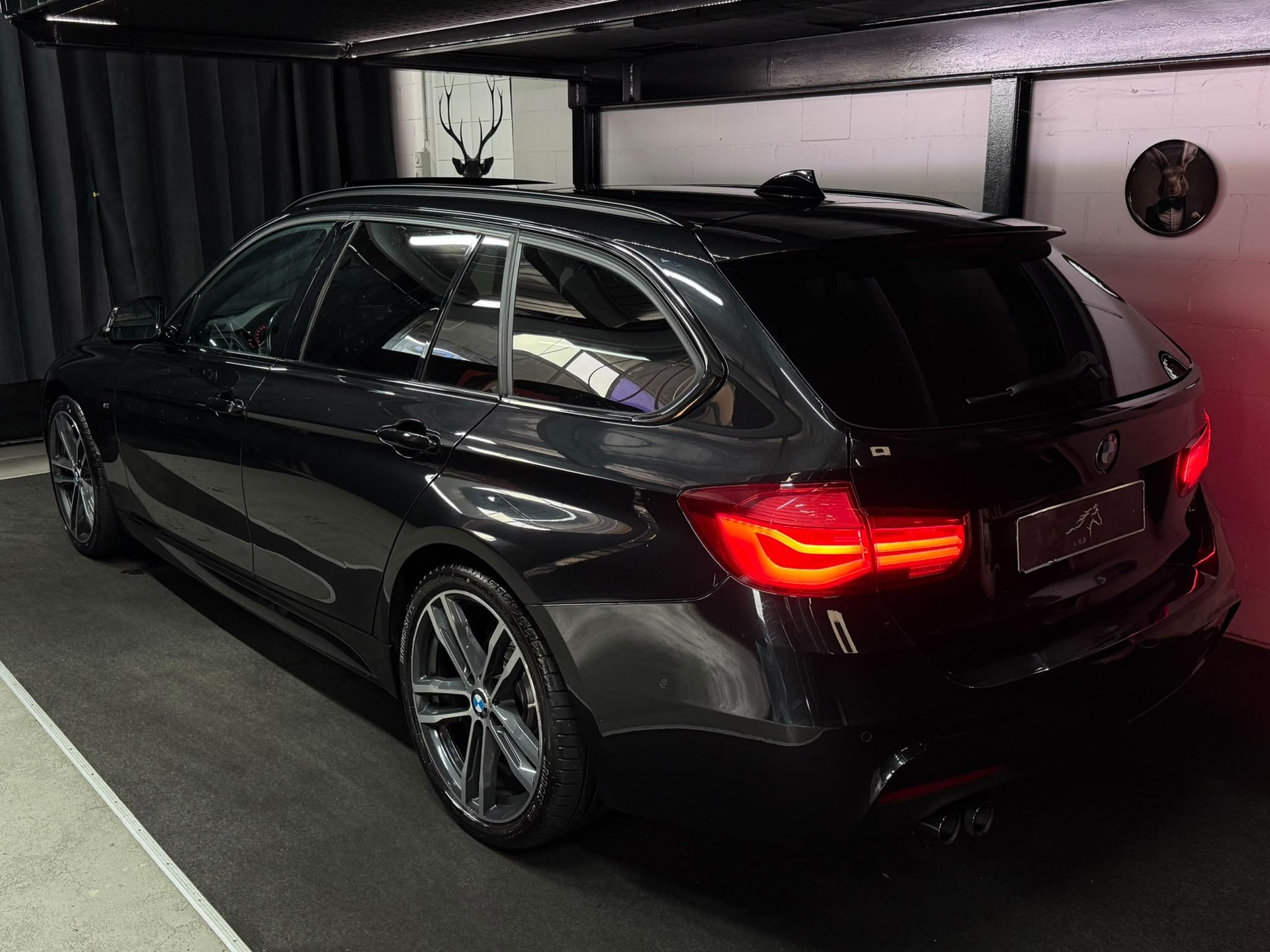 BMW 320d xDrive Touring Edition M Sport Steptronic | 1.Hand | CH- Auto |-image-2