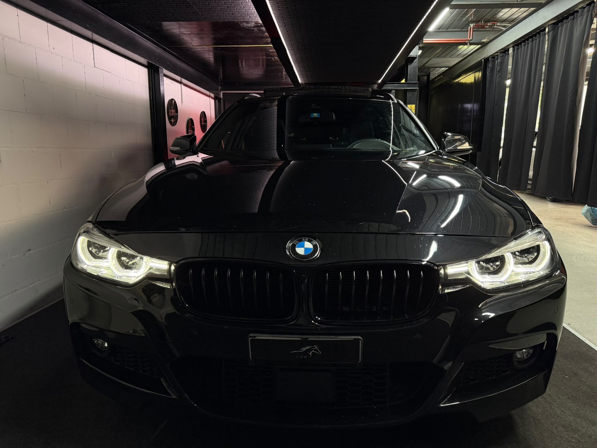 BMW 320d xDrive Touring Edition M Sport Steptronic | 1.Hand | CH- Auto |-image-4