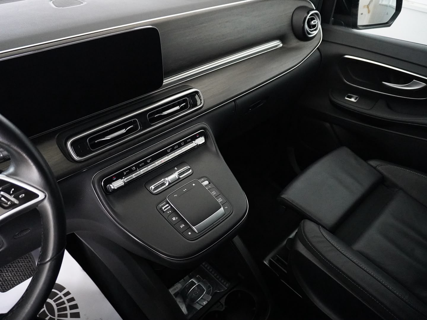 MERCEDES-BENZ V 250 d lang Avantgarde 4Matic G-Tronic *Facelift*-image-10