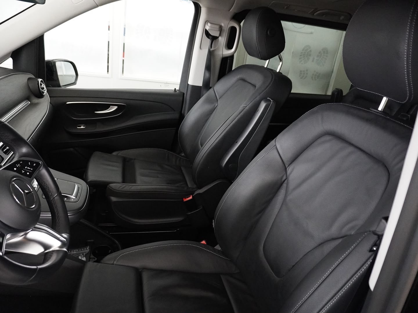 MERCEDES-BENZ V 250 d lang Avantgarde 4Matic G-Tronic *Facelift*-image-3