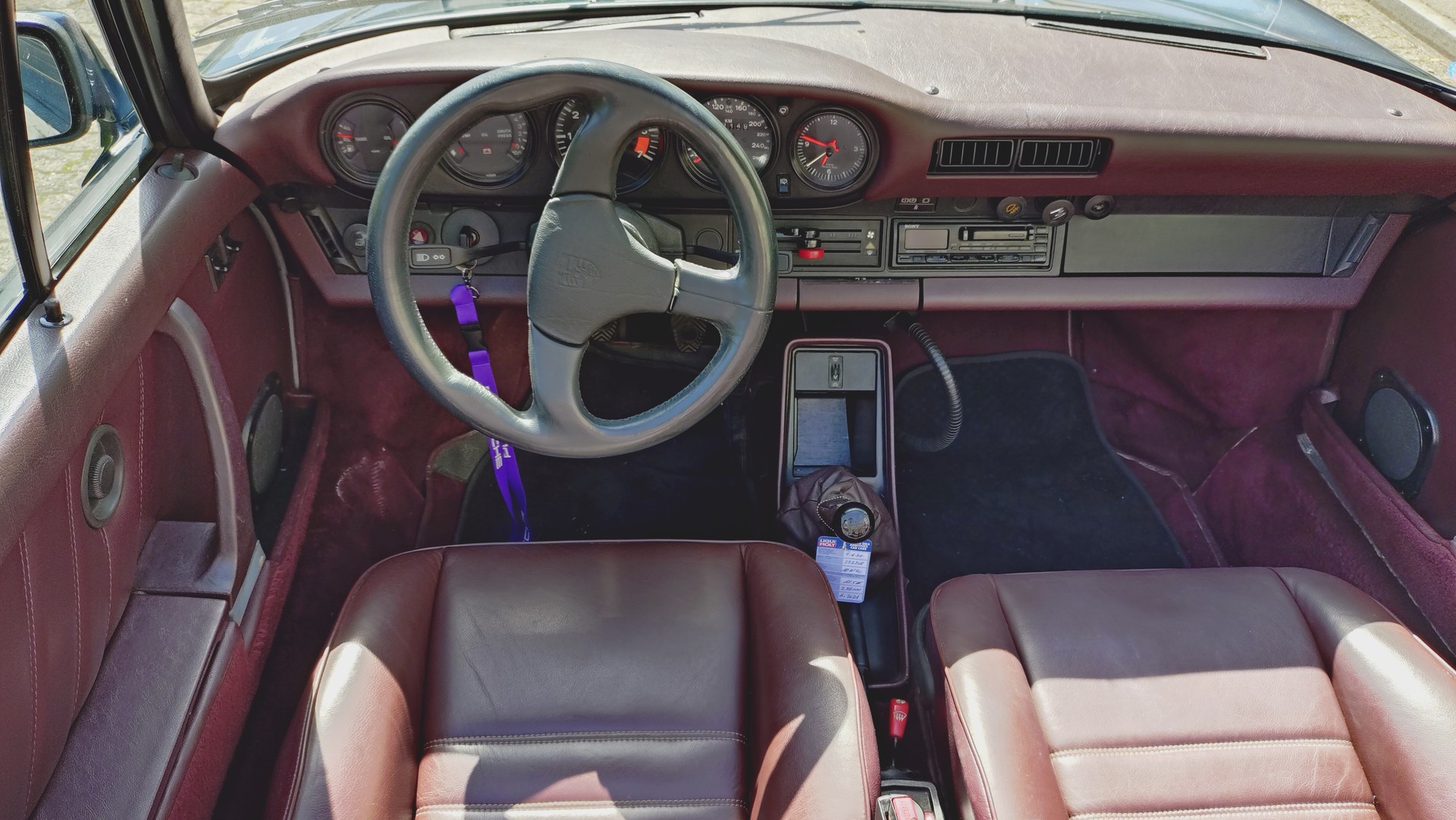 PORSCHE 911 Carrera Cabrio-image-6