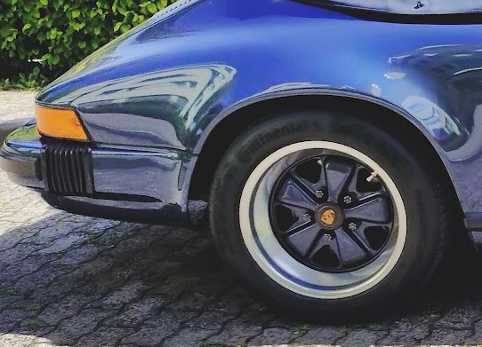 PORSCHE 911 Carrera Cabrio-image-4