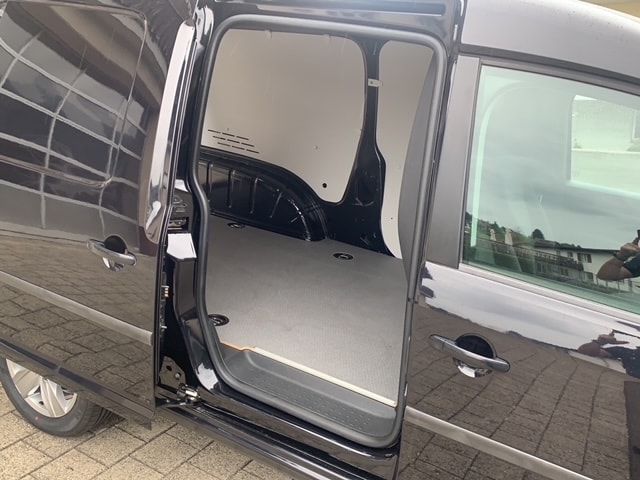 VW Caddy Maxi 2.0TDI 4Motion BlueMotion Technology DSG-image-6