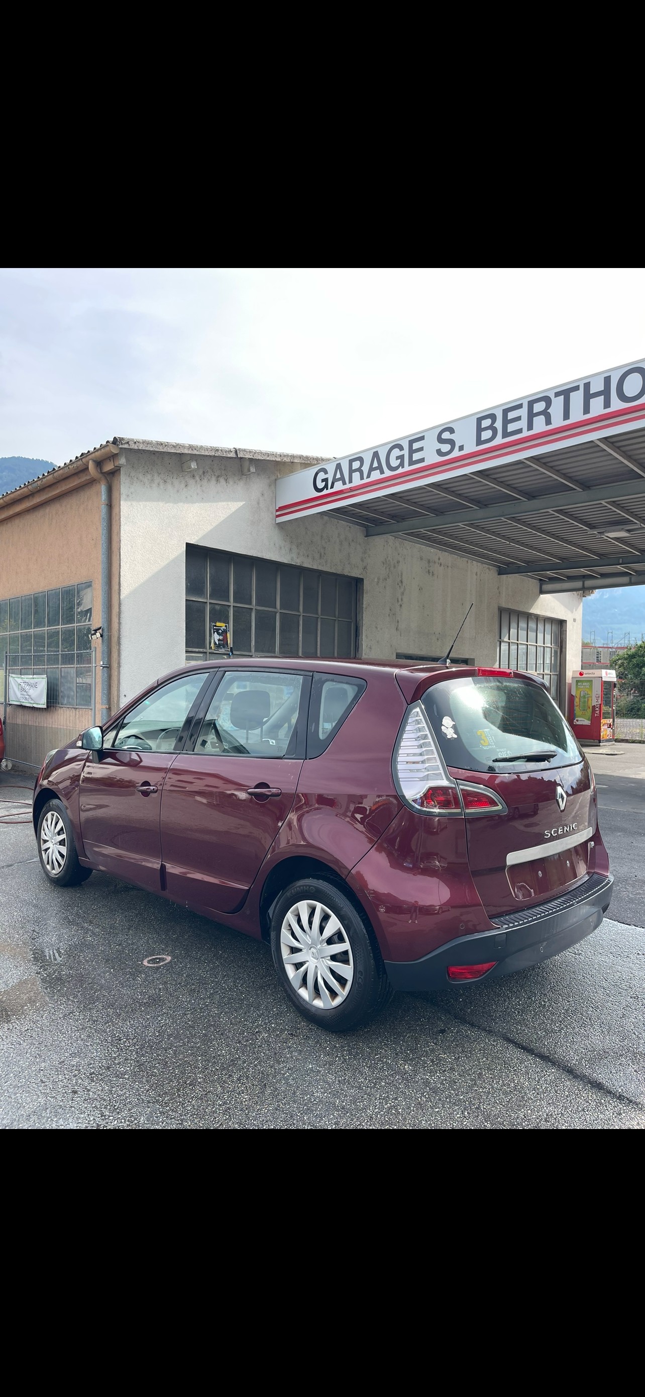 RENAULT Scénic 1.2 16V Turbo Energy-image-3