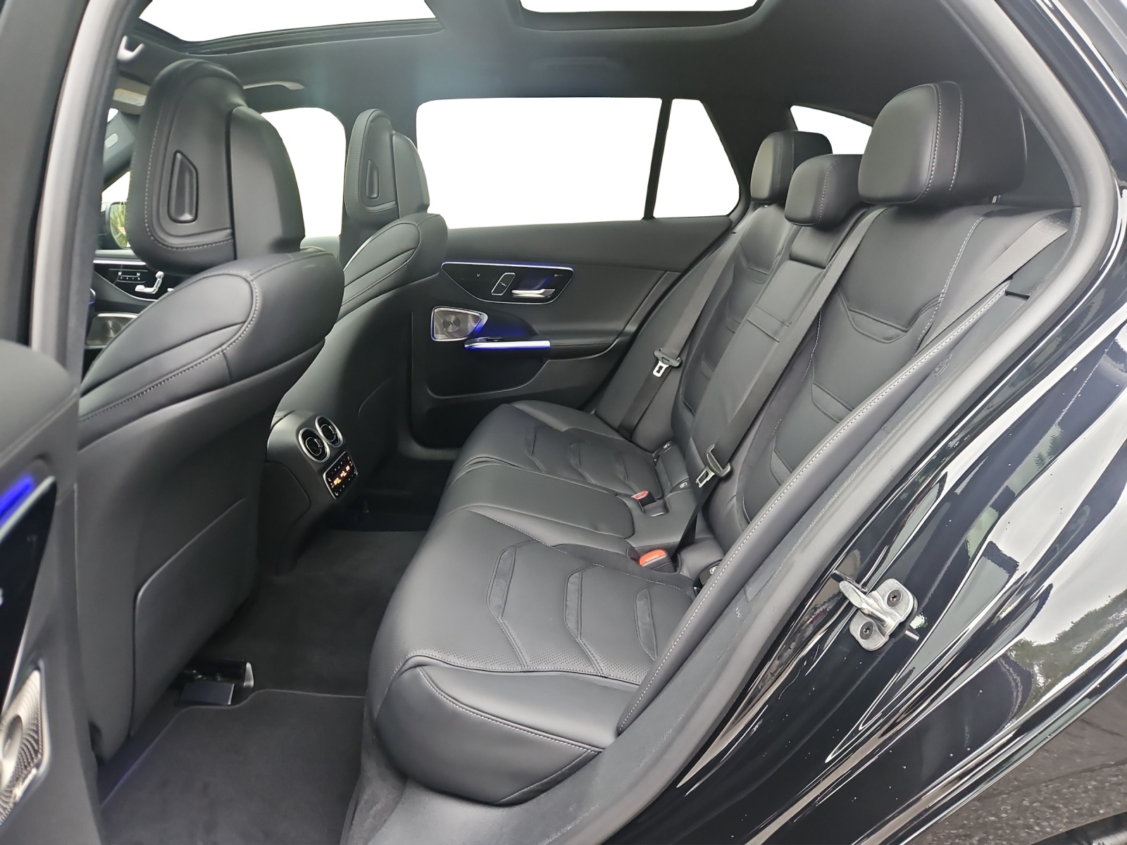 MERCEDES-BENZ C 43 AMG T 4M Executive-image-17