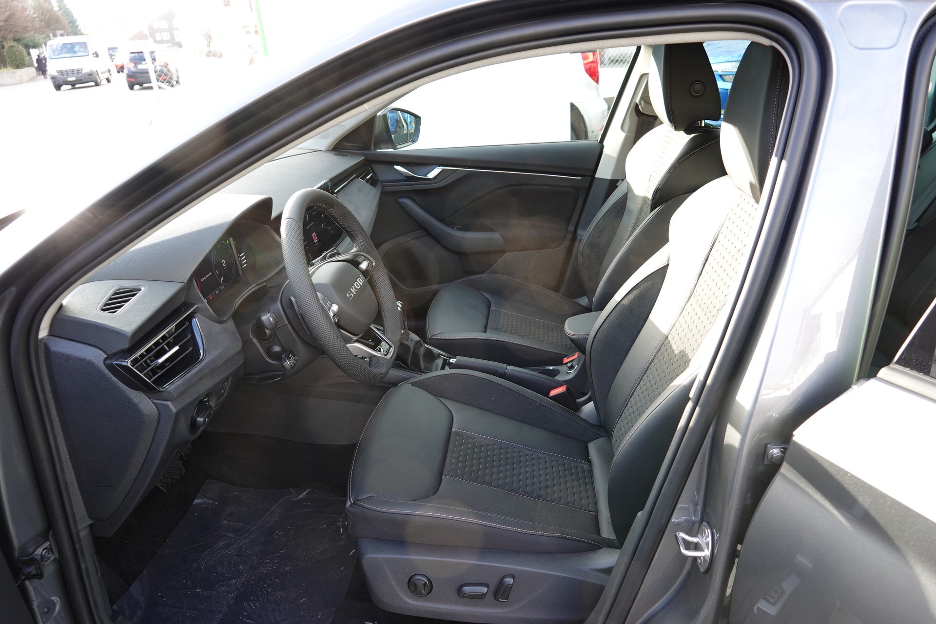 SKODA Scala 1.5 TSI Selection-image-9