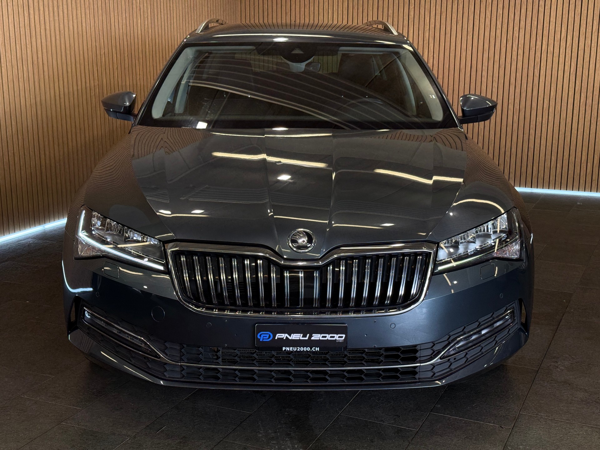 SKODA SUPERB 1.6 TDI STYLE DSG-image-1