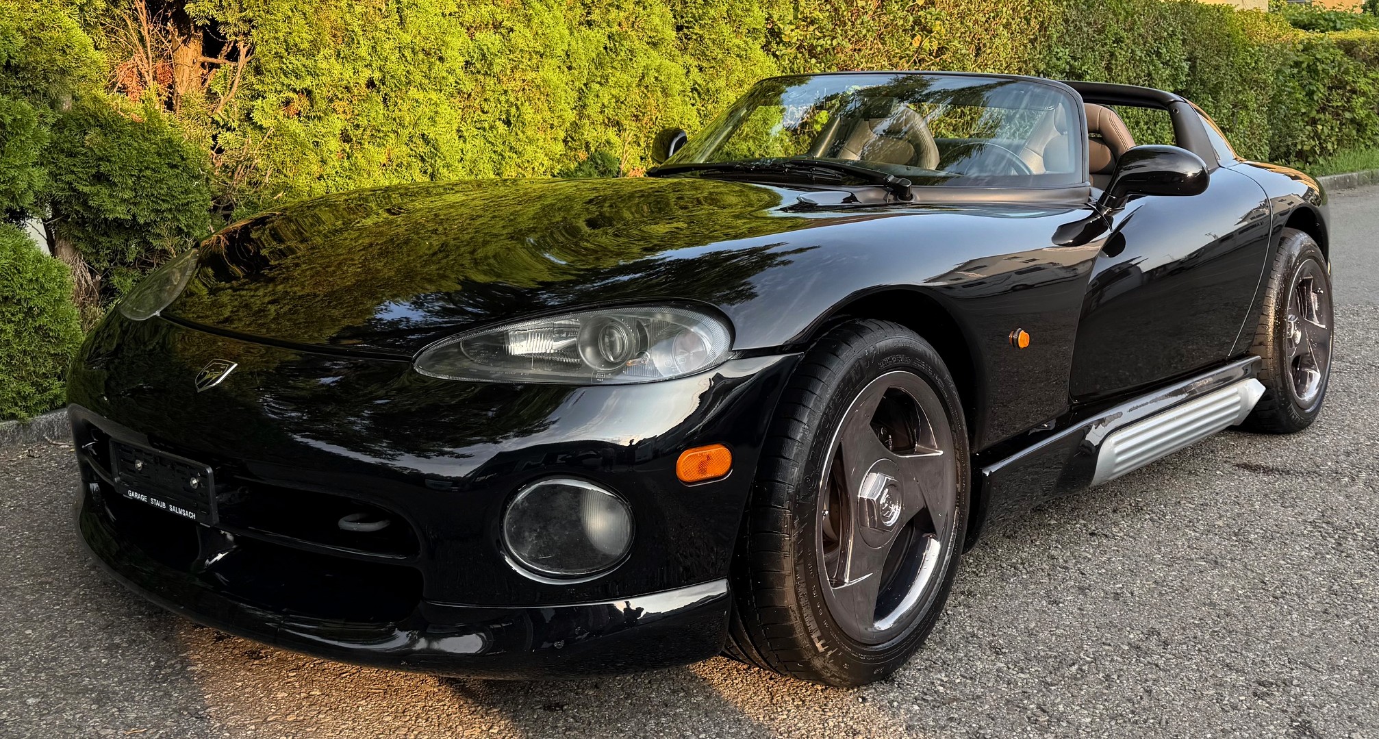 Car photo