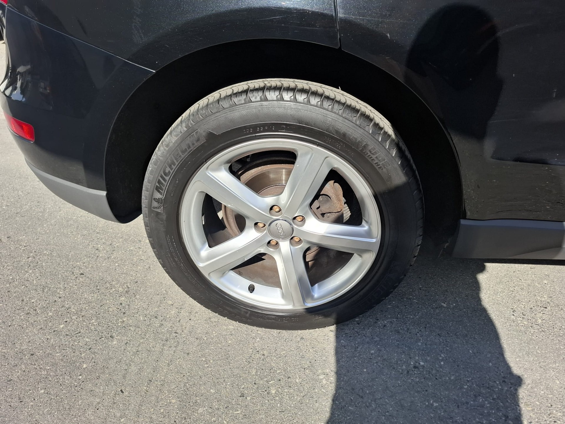 AUDI Q5 2.0 TDI quattro S-Line-image-11