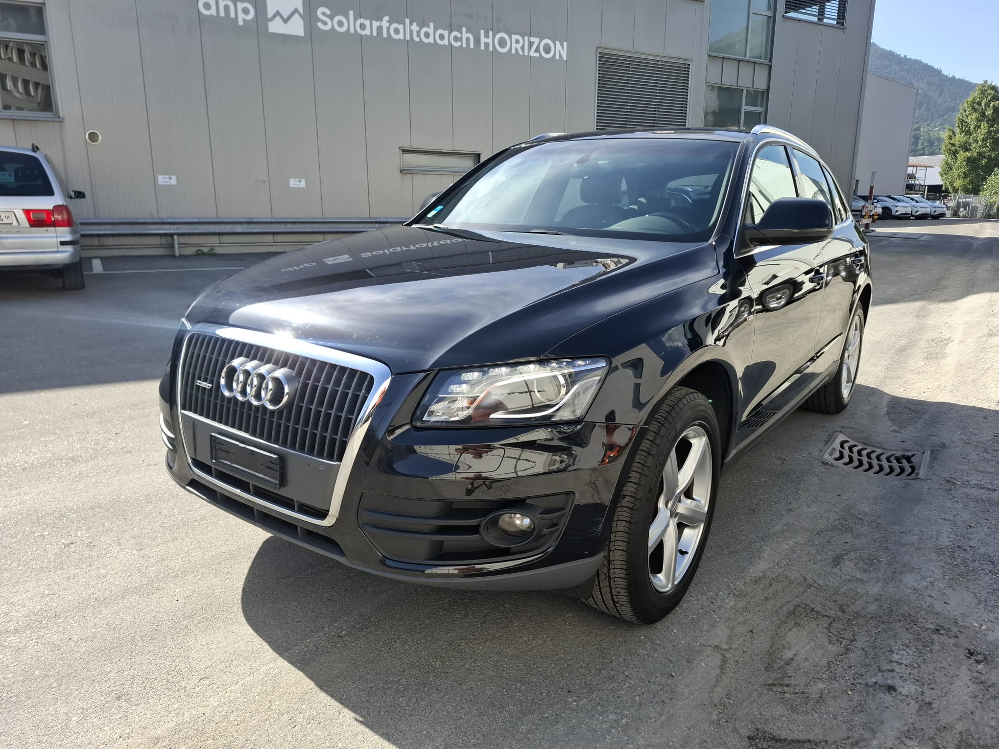 Car photo