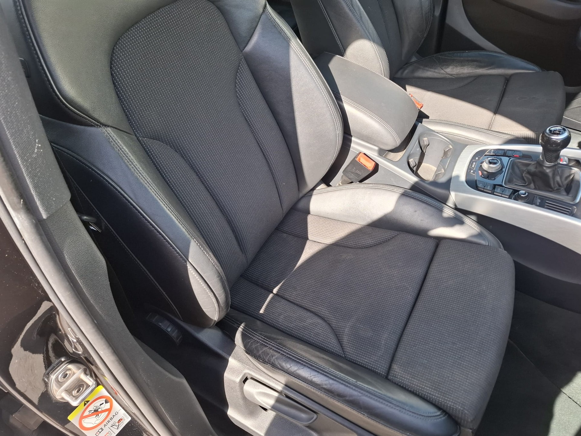 AUDI Q5 2.0 TDI quattro S-Line-image-6