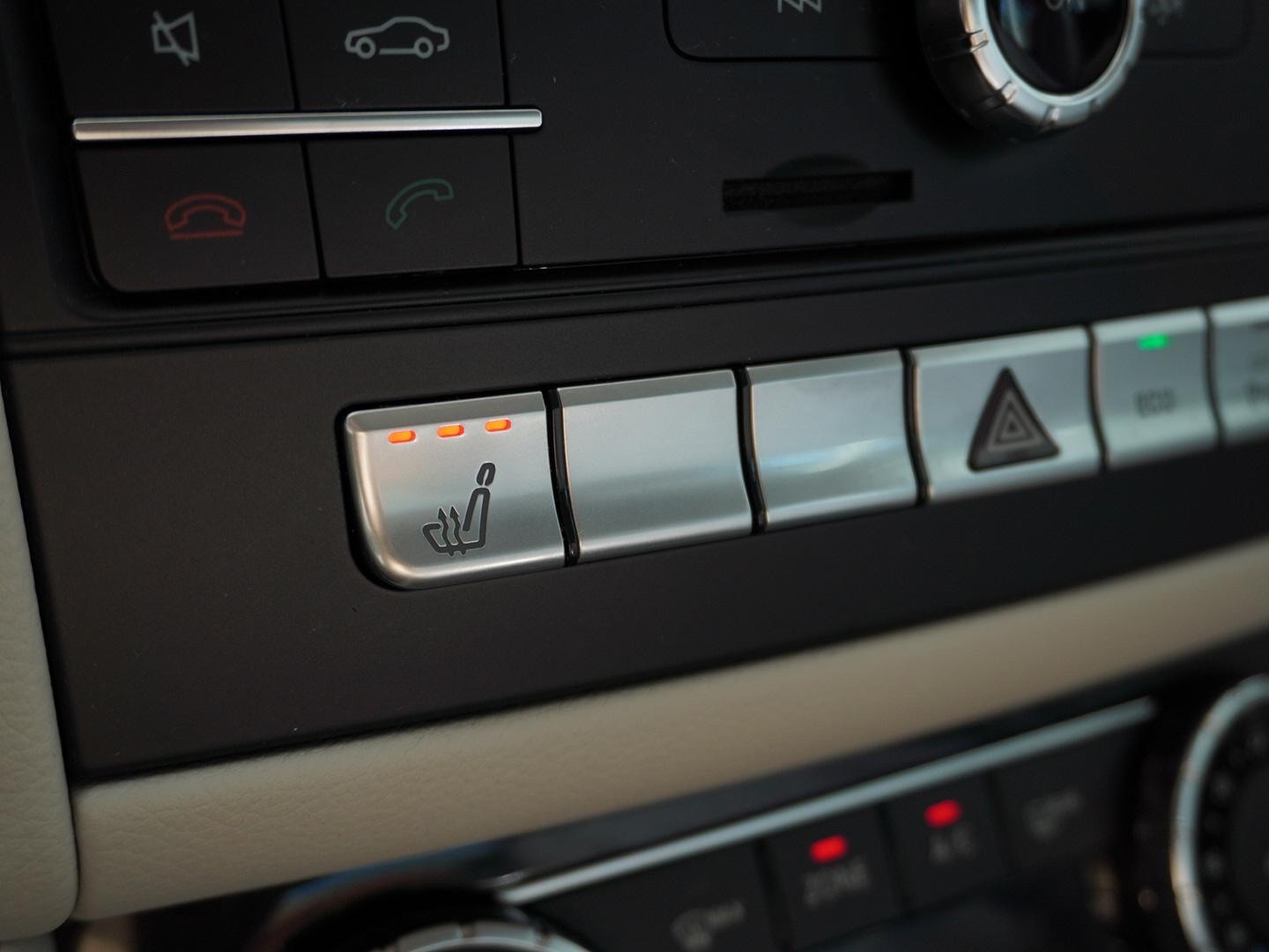 MERCEDES-BENZ CLS 350 d 4Matic 9G-Tronic-image-10