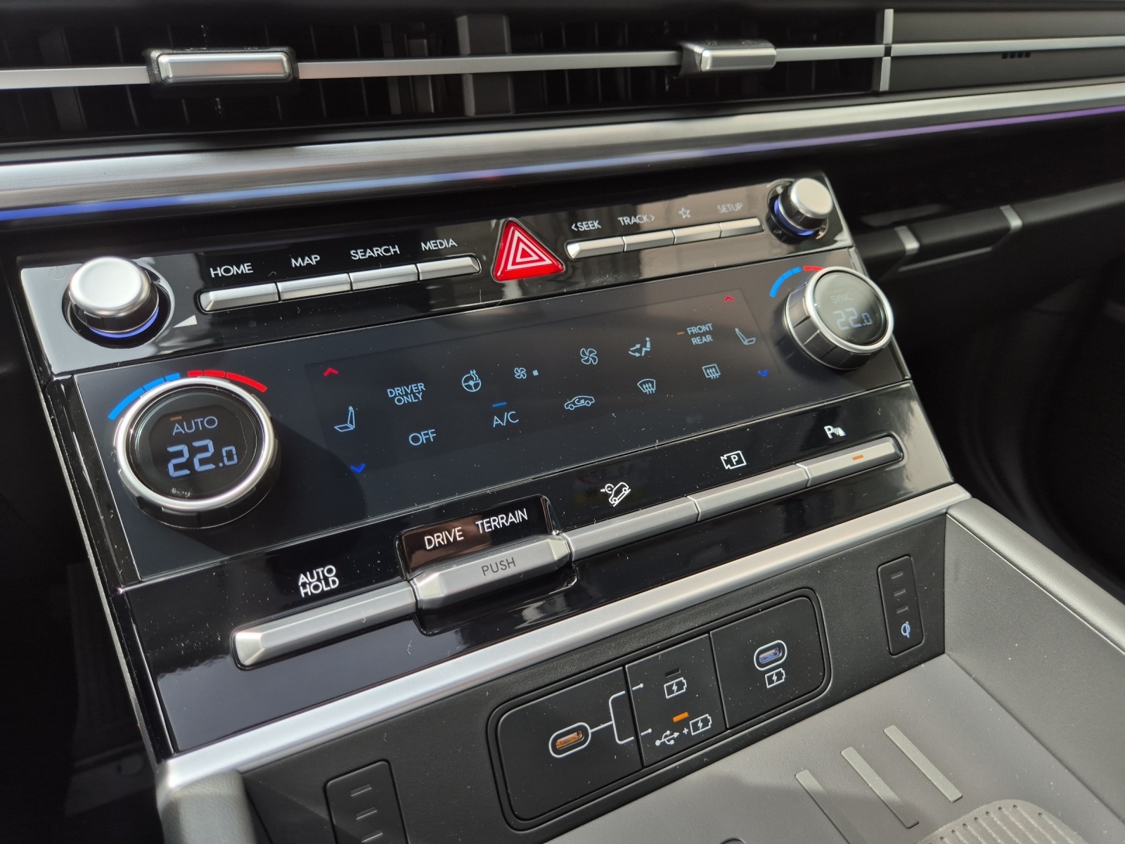 HYUNDAI Santa Fe 1.6 T-GDi HEV Vertex-image-11