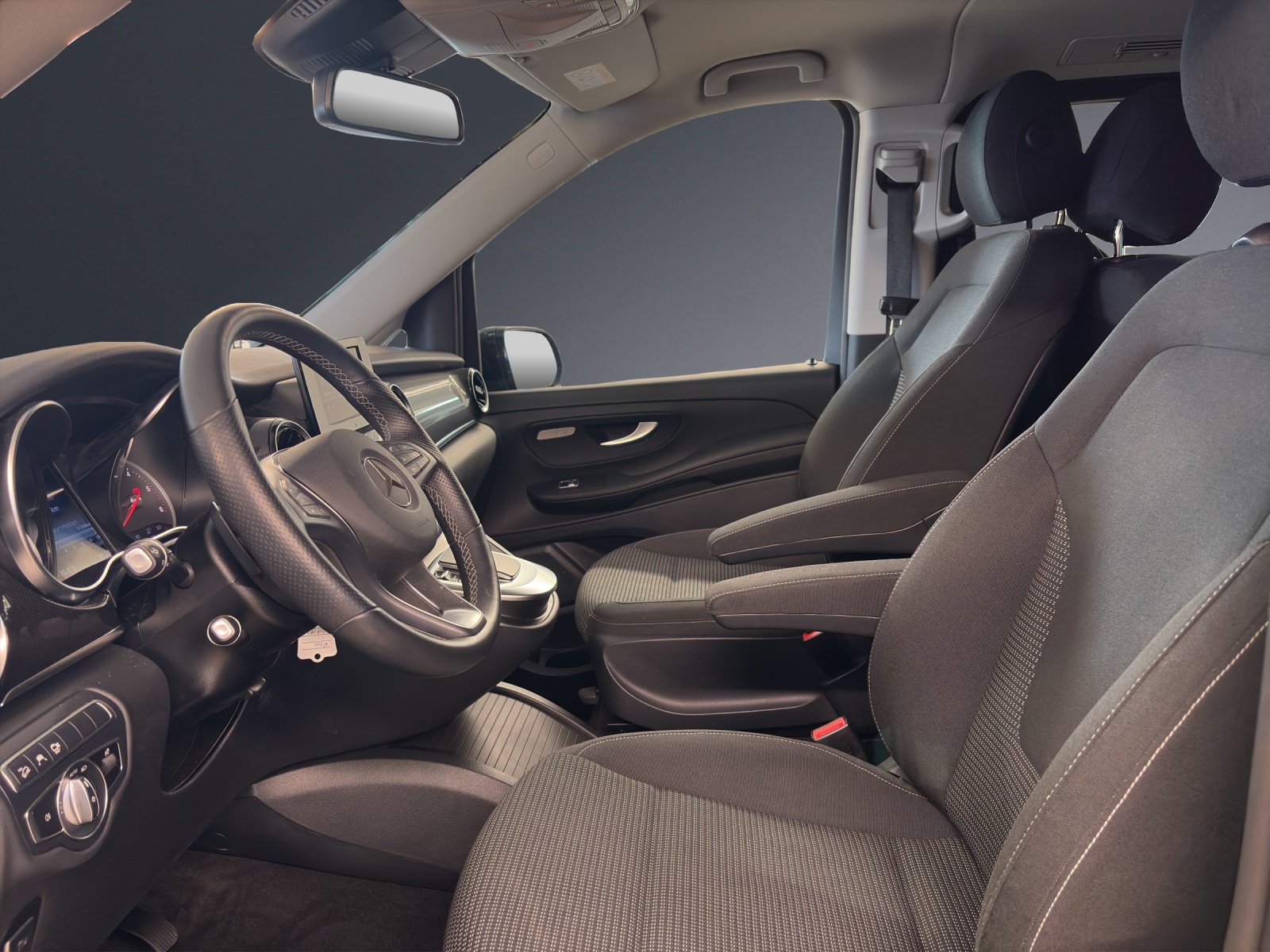 MERCEDES-BENZ V 250 d L 4Matic-image-6