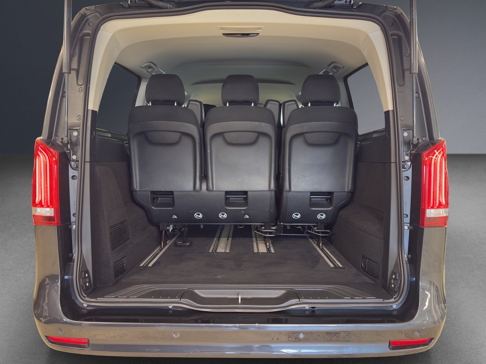 MERCEDES-BENZ V 250 d L 4Matic-image-16