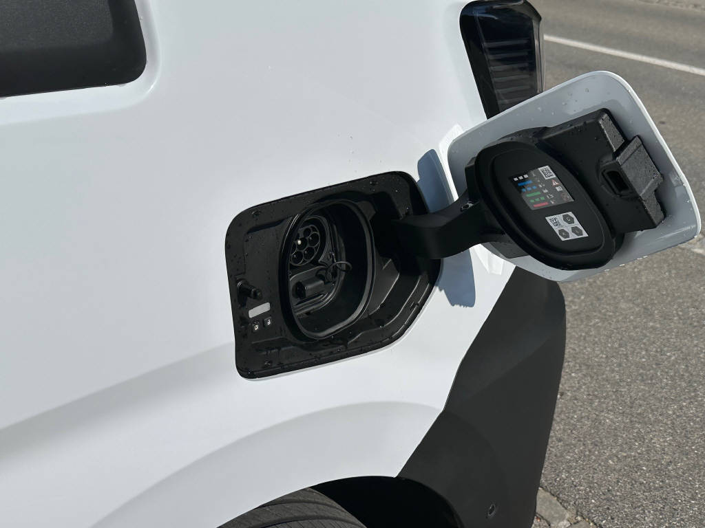 RENAULT Master Kaw. 3.5 t L2H2 Long Range-image-13