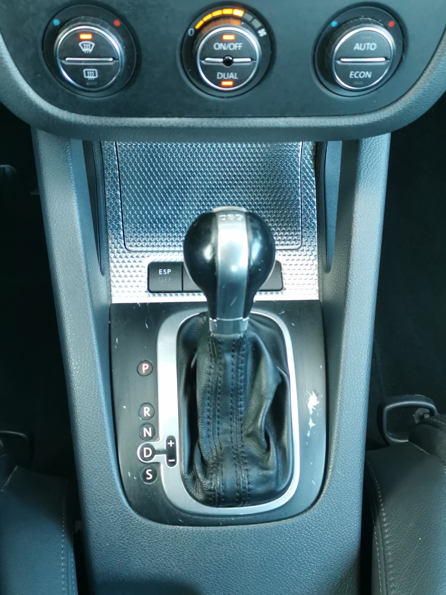 VW Golf R32 4Motion-image-17