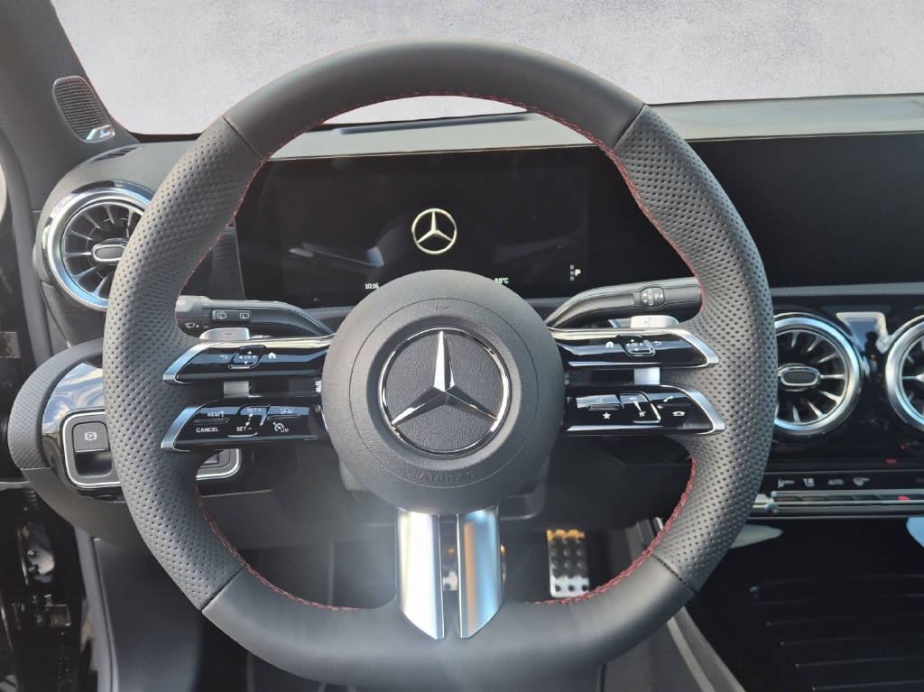 MERCEDES-BENZ A 250 e AMG Line EQ Star-image-9
