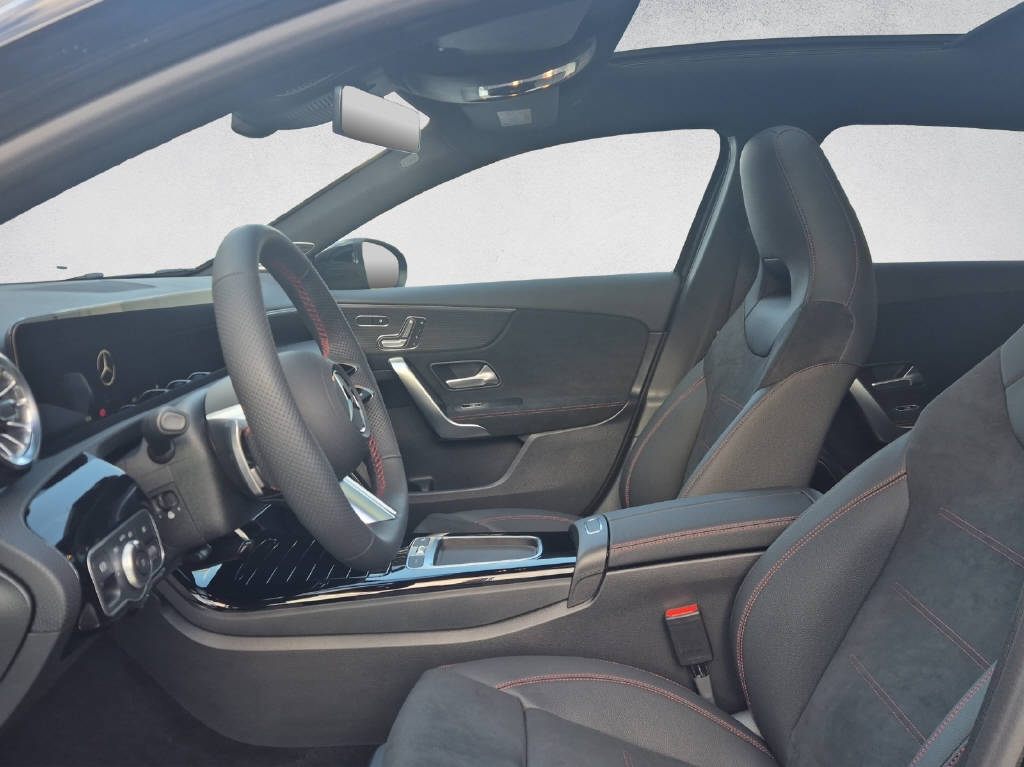 MERCEDES-BENZ A 250 e AMG Line EQ Star-image-8