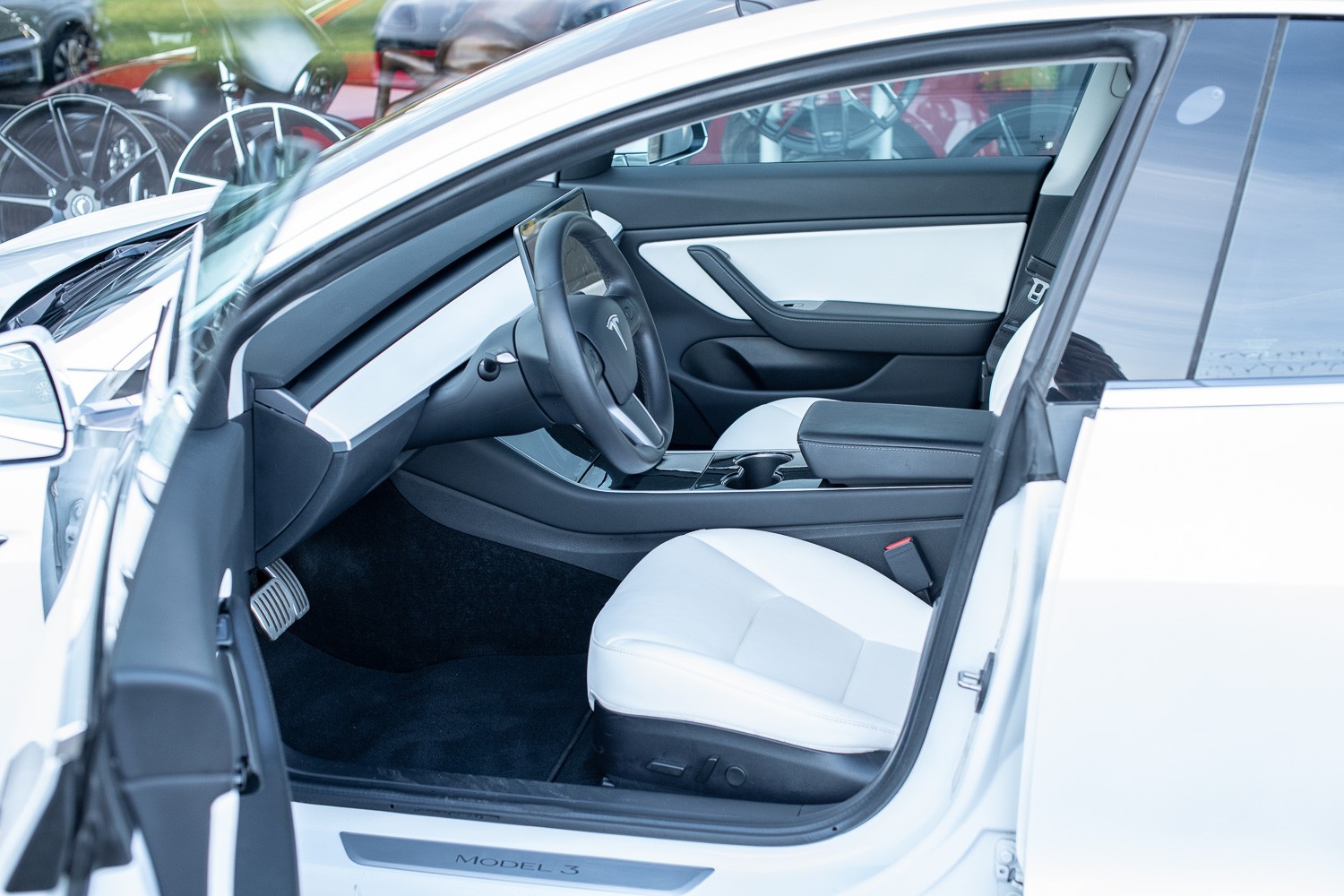 TESLA Model 3 Perform. Dual AWD-image-7