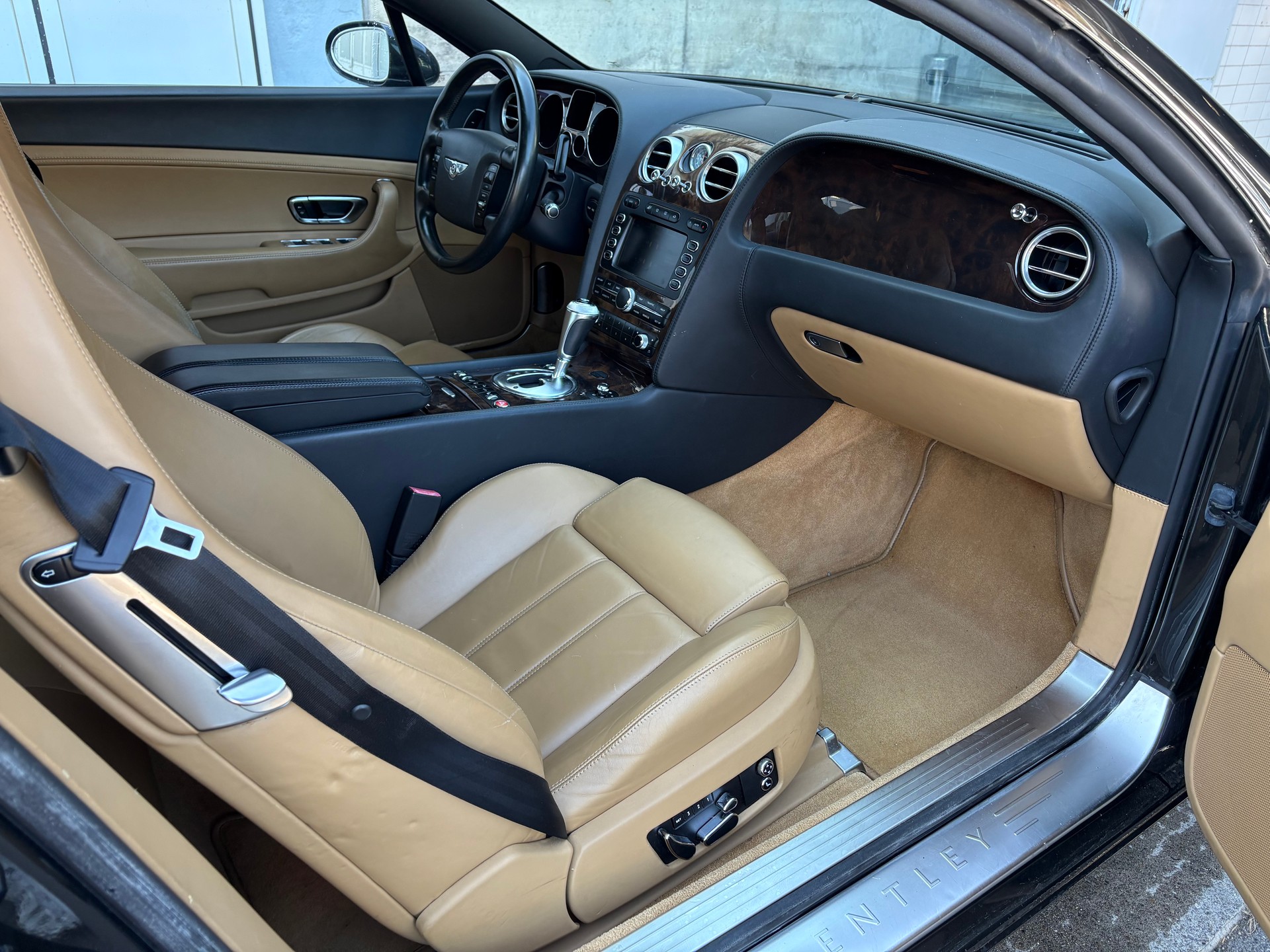 BENTLEY Continental GT 6.0-image-8