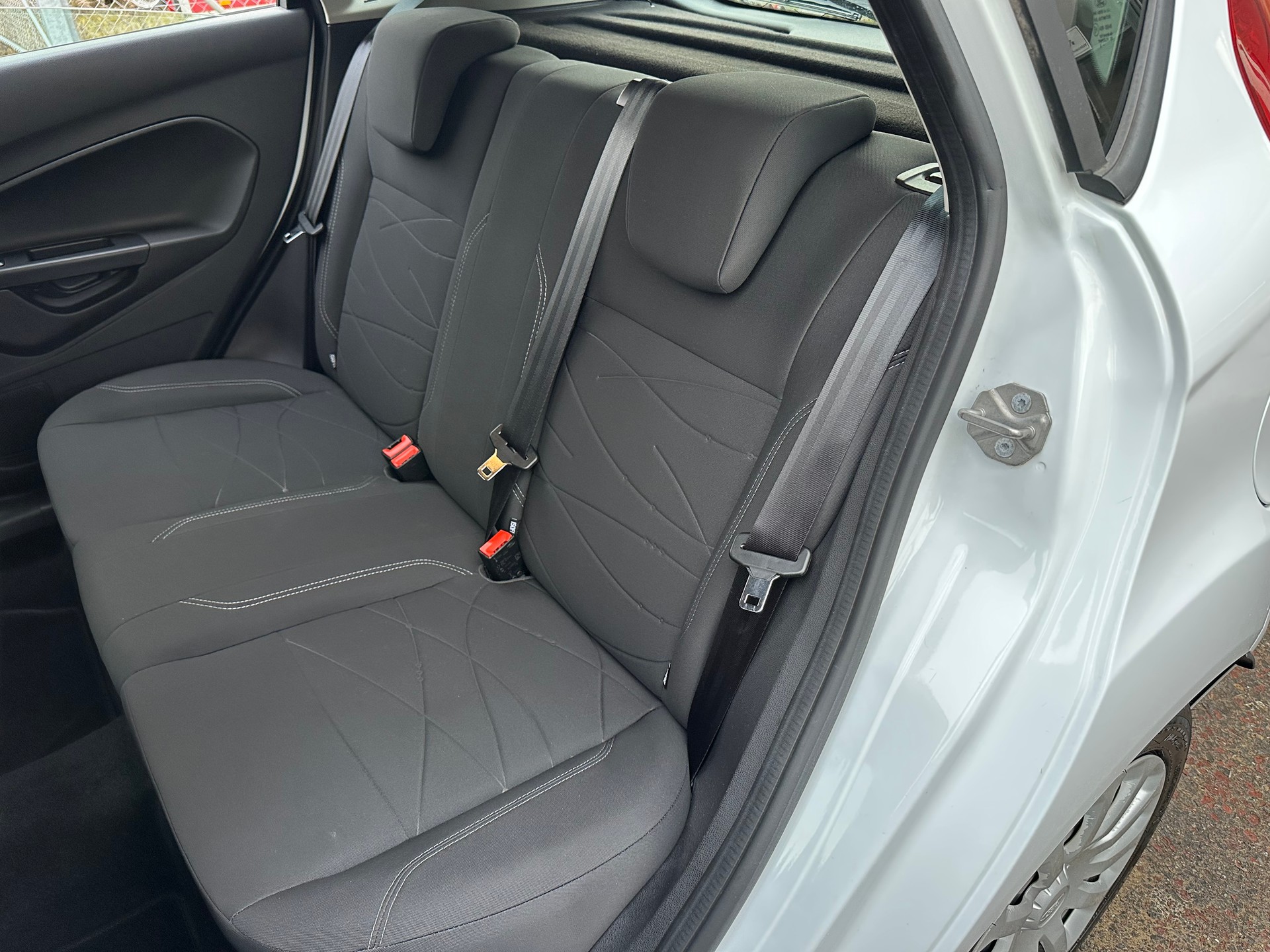 FORD Fiesta 1.0 SCTi Trend-image-16
